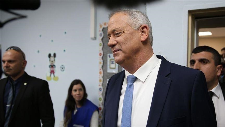 thumbs b c 743681e372c0459359a4d8eae645f084