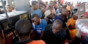 flambee des prix des carburants des manifestations paralysent haiti