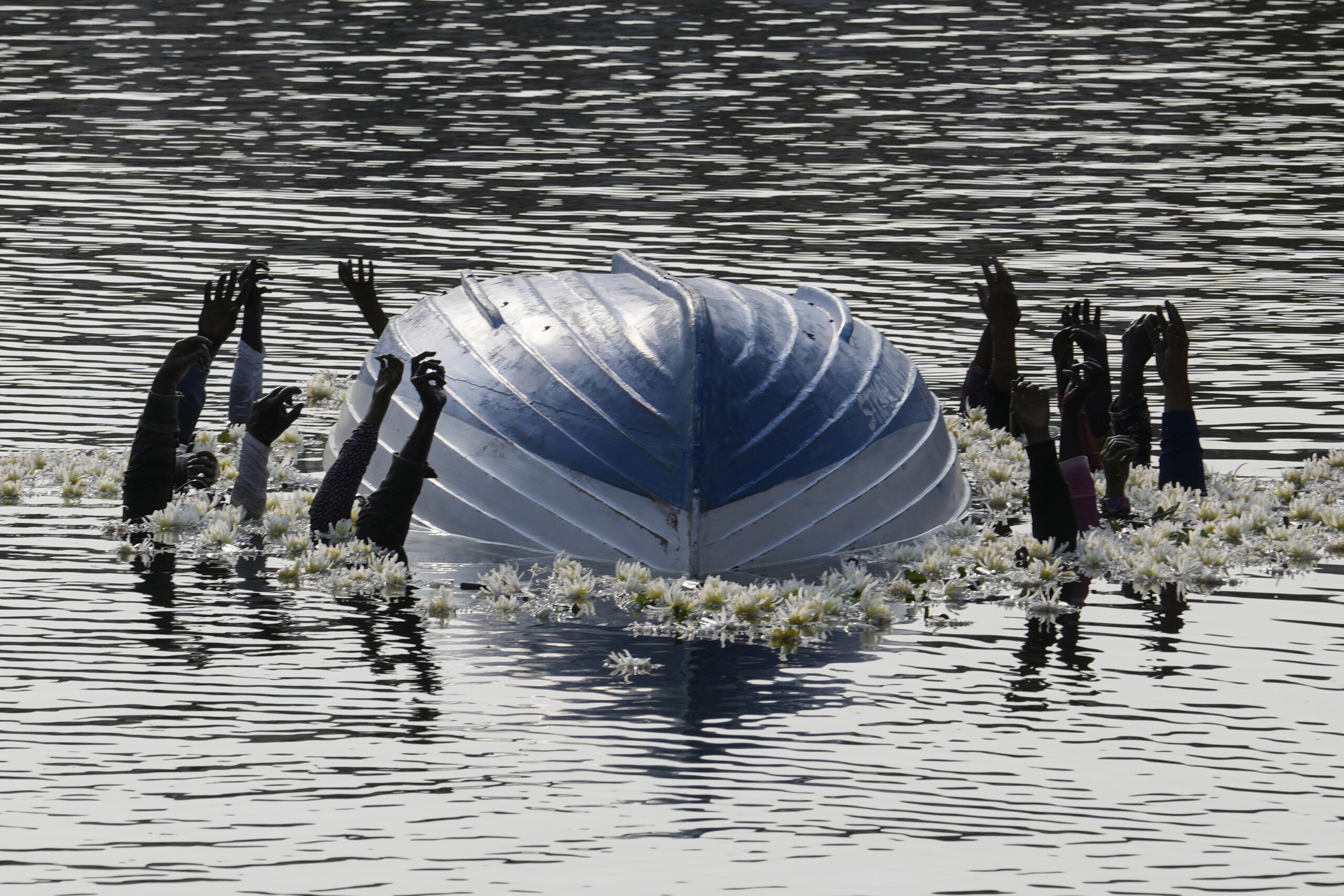migrants unicef 2 200 morts ou disparus en mediterranee en 2024 scaled