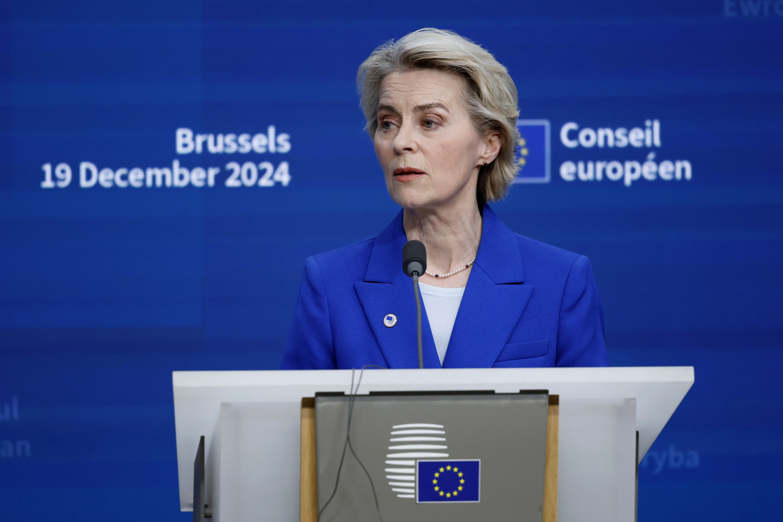 ue pneumonie grave pour von der leyen engagements annules scaled
