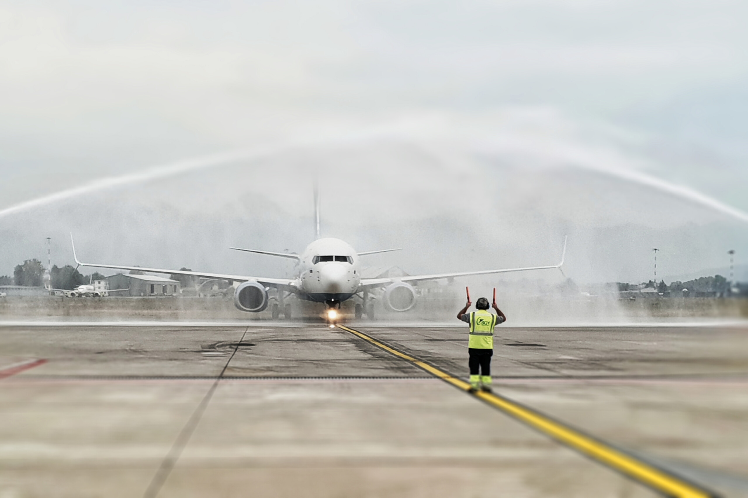 russie fermeture temporaire de laeroport de saint petersbourg pour des raisons de securite scaled