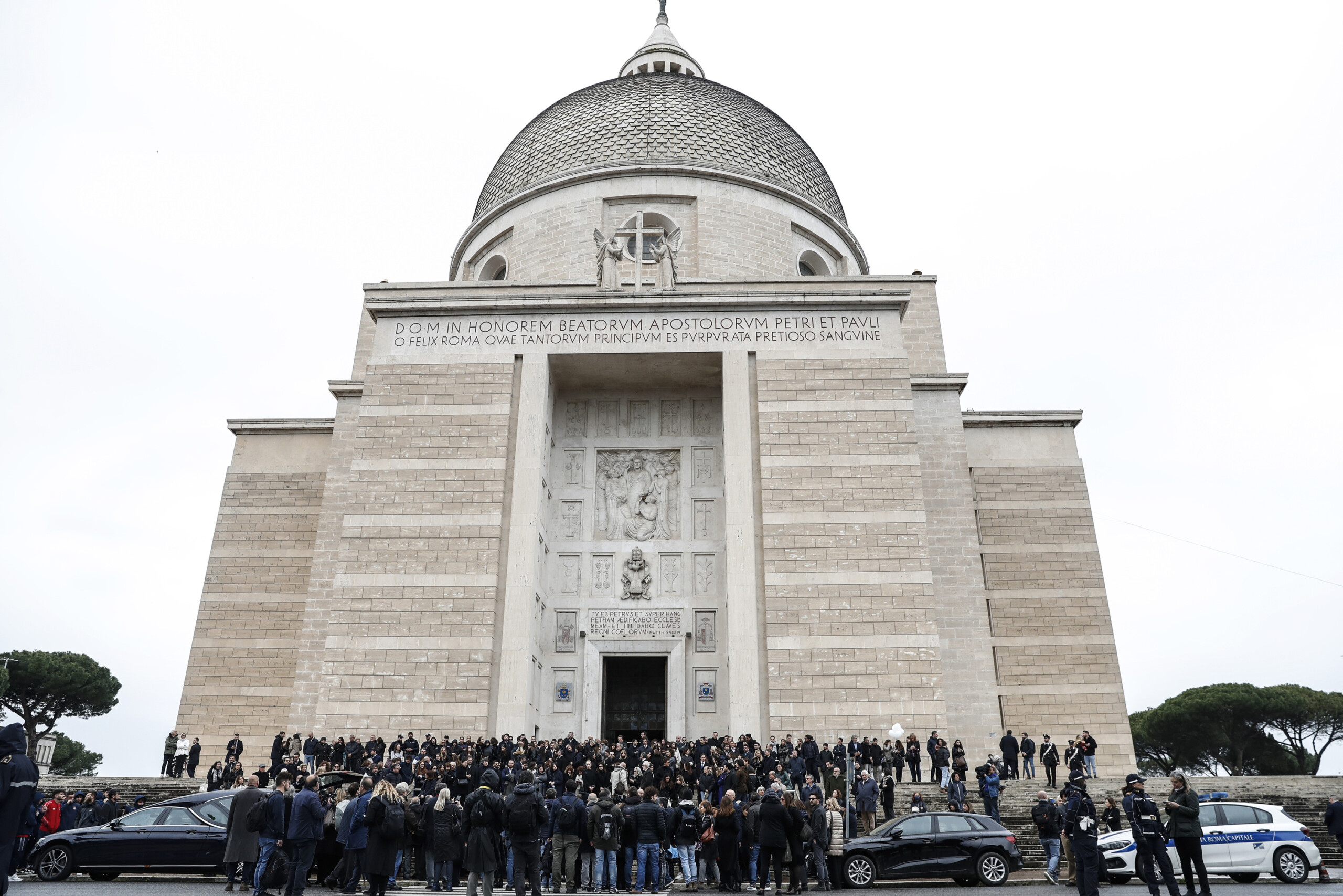 jubile la porte sainte ouverte a saint paul hors les murs scaled