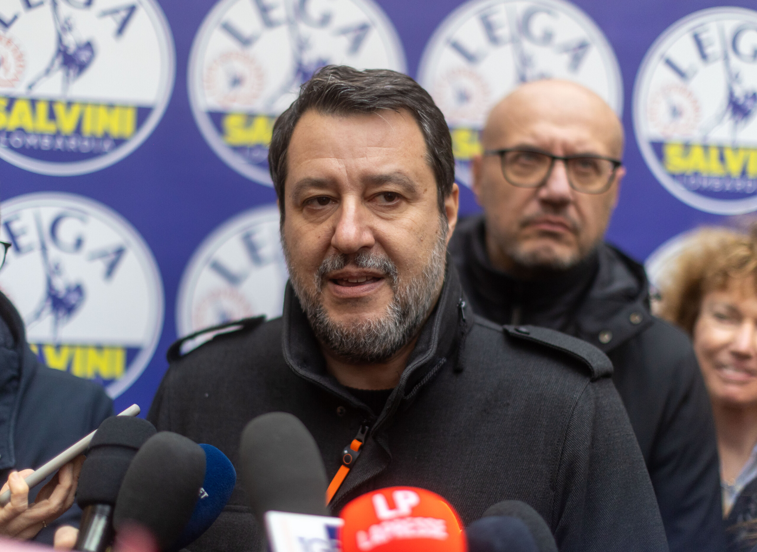 salvini un accord avec spacex ne serait pas un probleme le gouvernement doit accelerer scaled