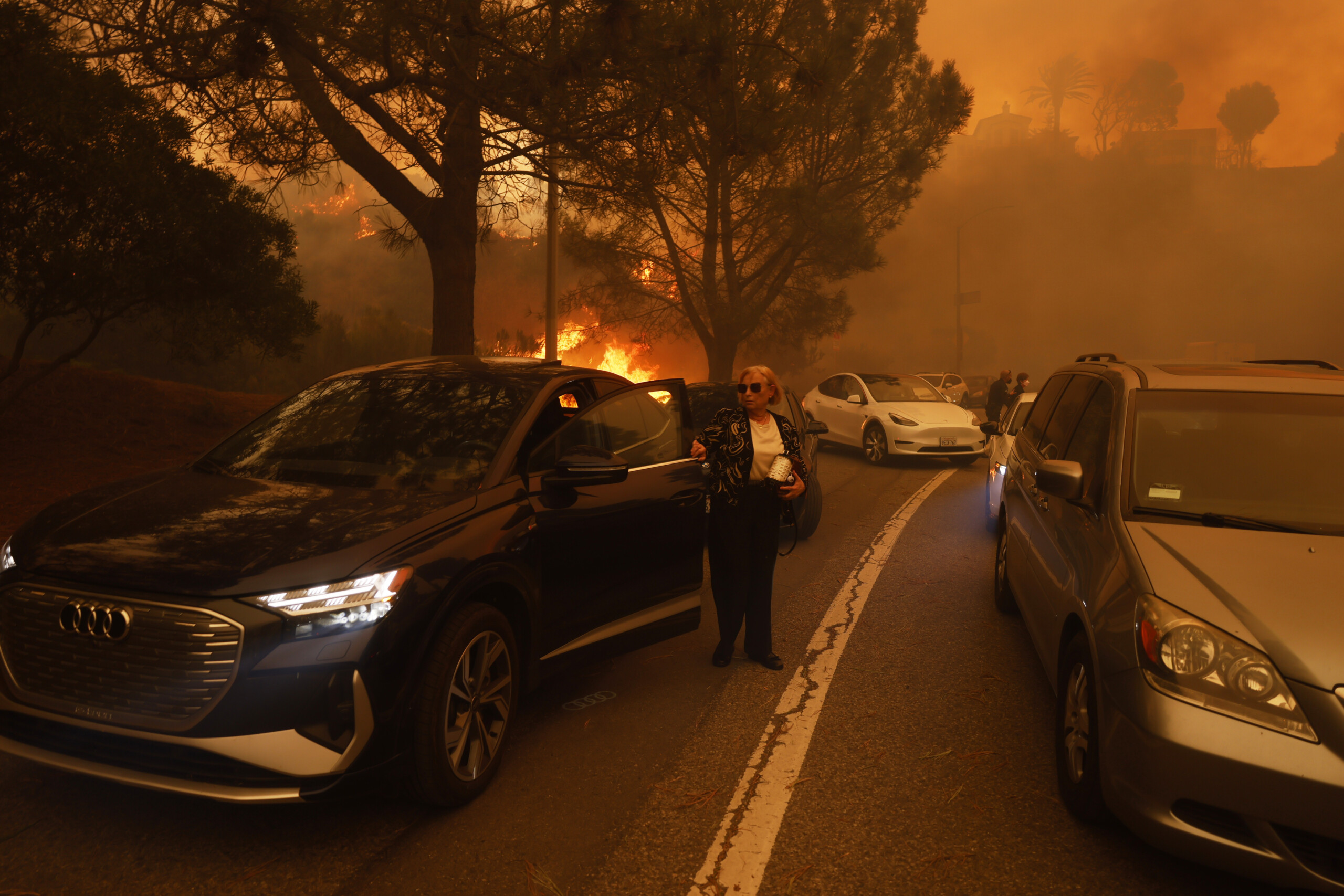 deux incendies menacent los angeles scaled