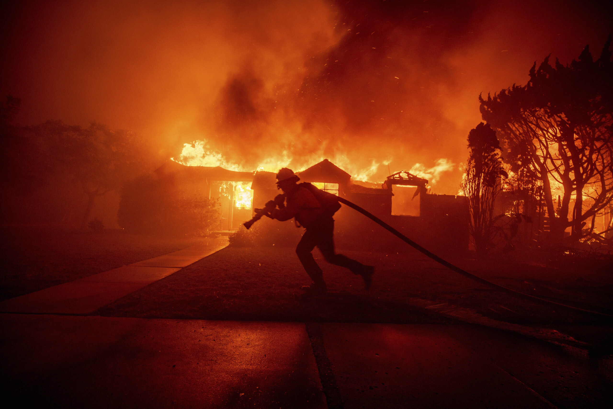 incendies a los angeles le nombre de victimes seleve a 11 scaled