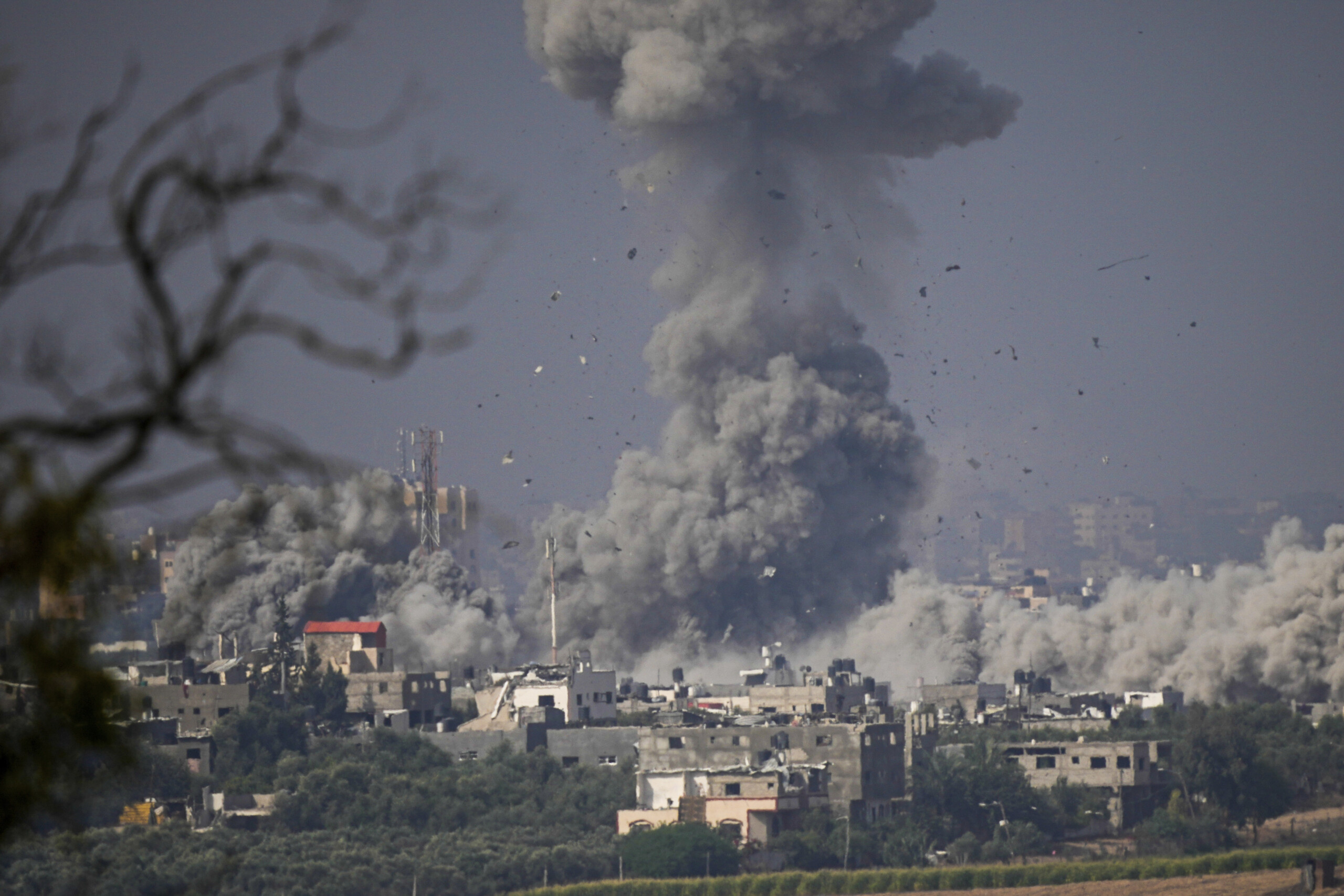 moyen orient tsahal frappes aeriennes en cours dans la bande de gaza scaled