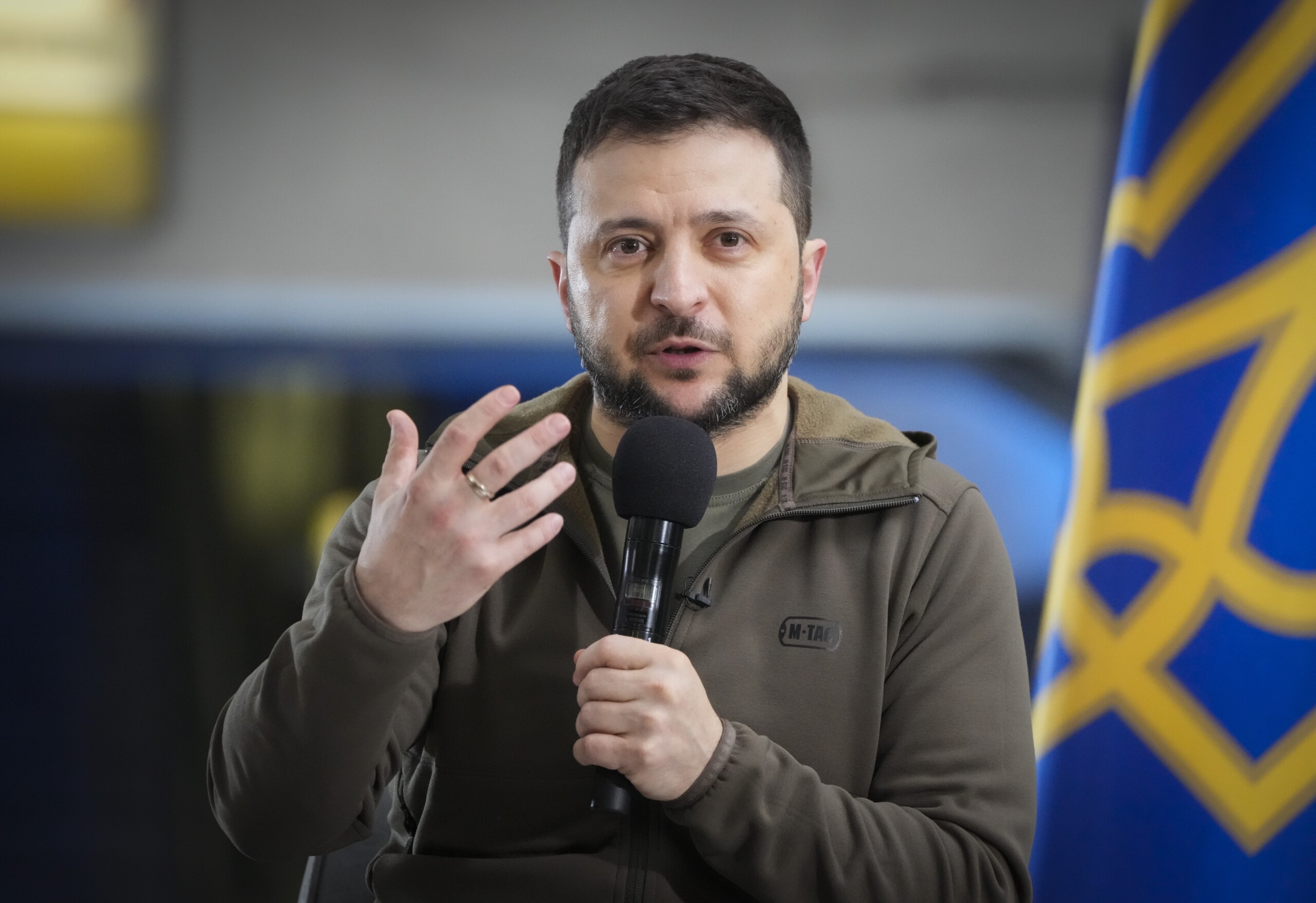 ukraine zelensky le soutien militaire americain na pas cesse scaled