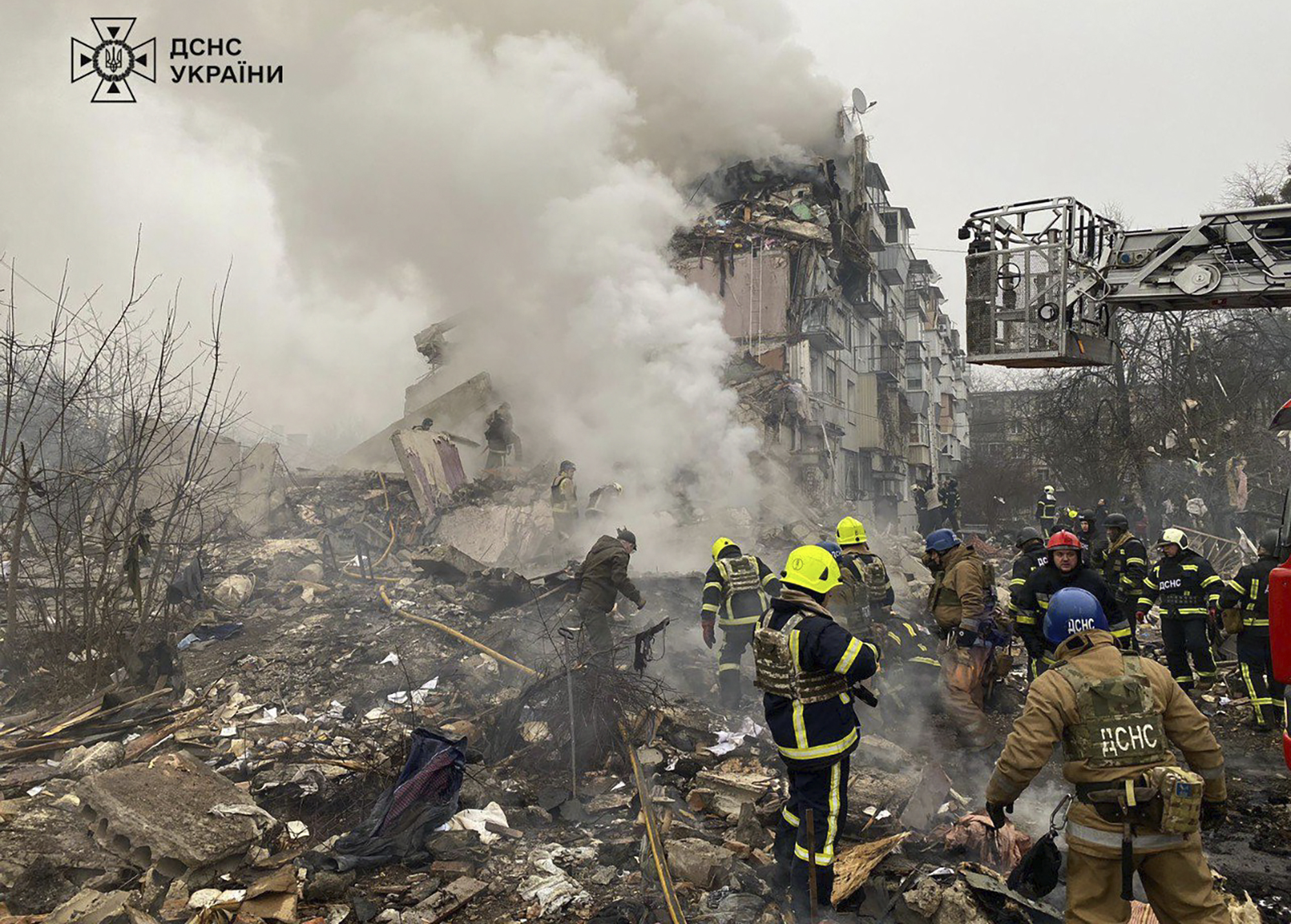 ukraine kiev annonce 12 victimes dans une attaque russe a poltava dont 2 enfants