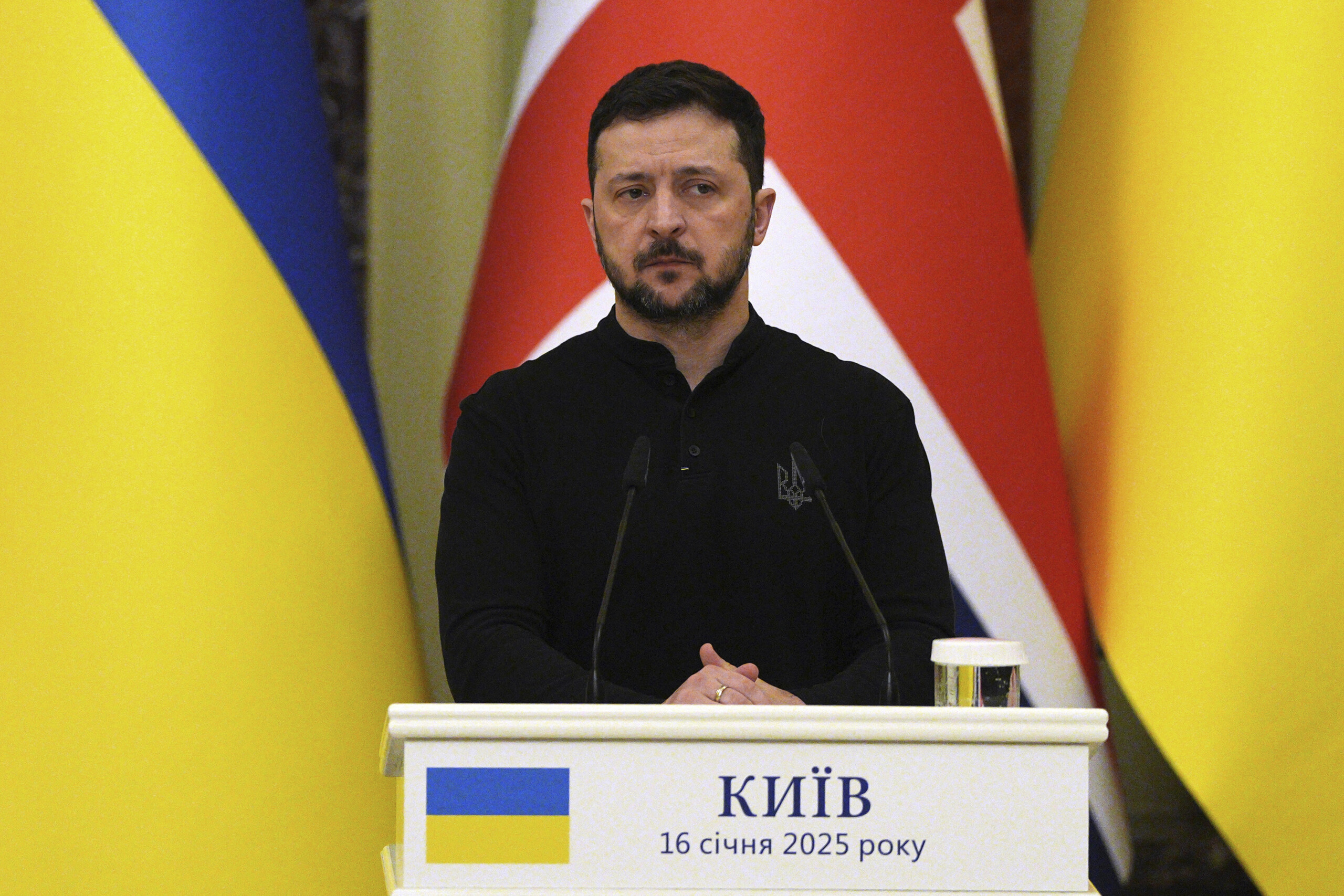 ukraine zelensky exclure kiev des negociations est dangereux scaled