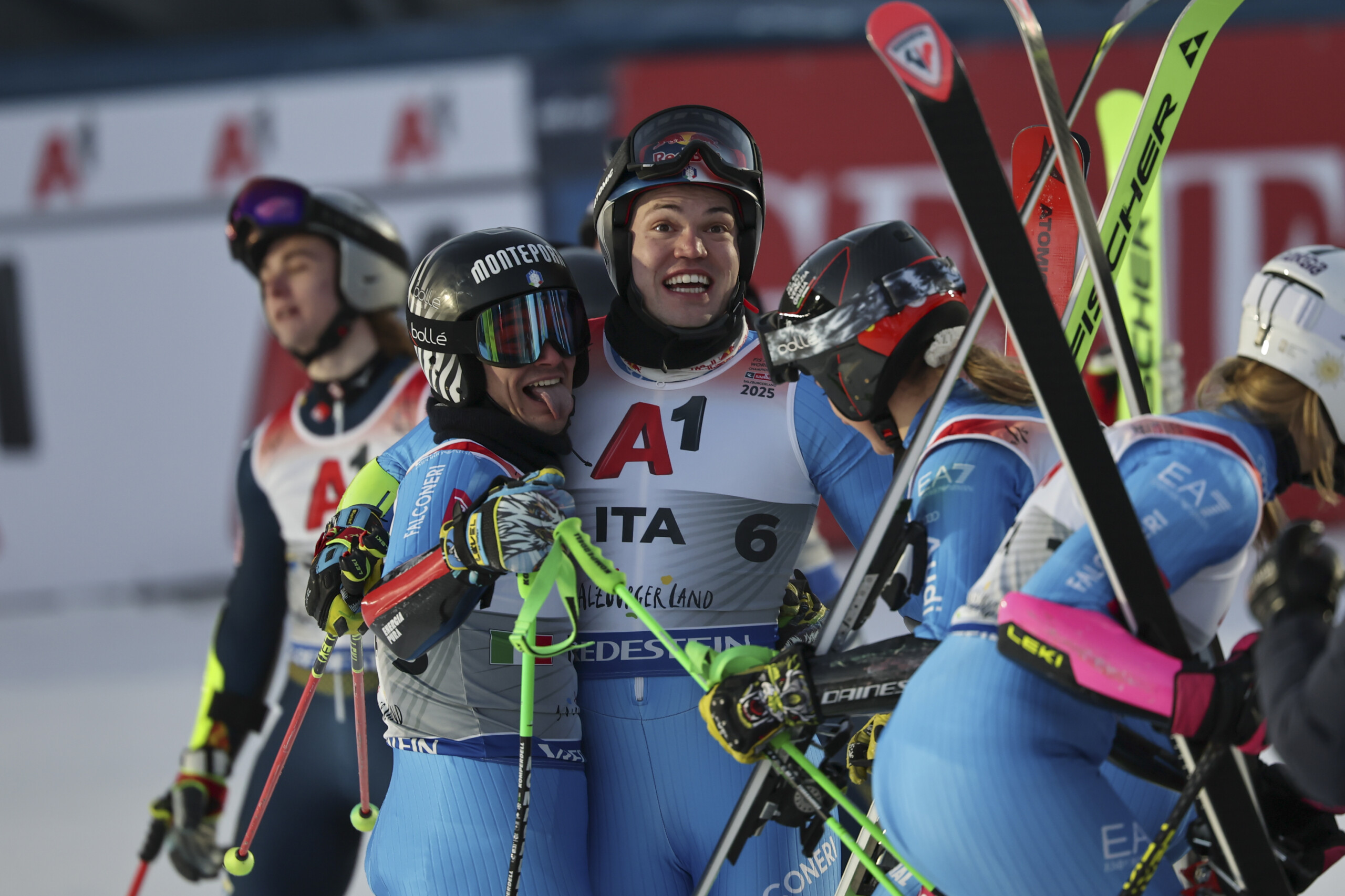 ski mondiaux litalie en or dans lepreuve par equipe scaled