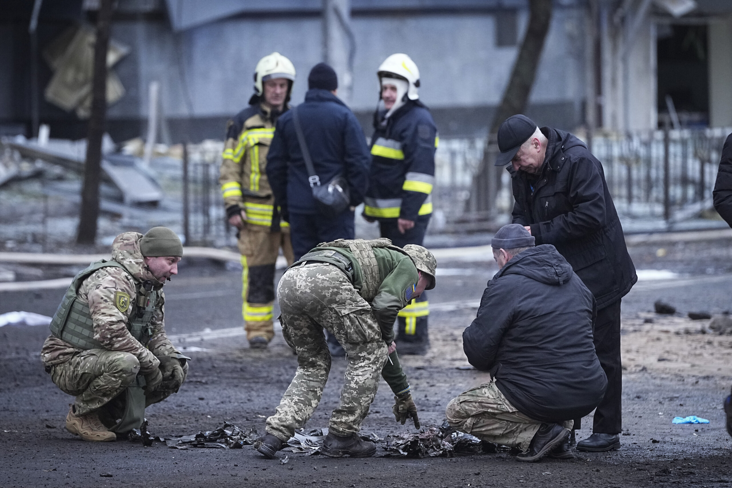 ukraine attaque de missiles russes sur kiev un mort et trois blesses scaled