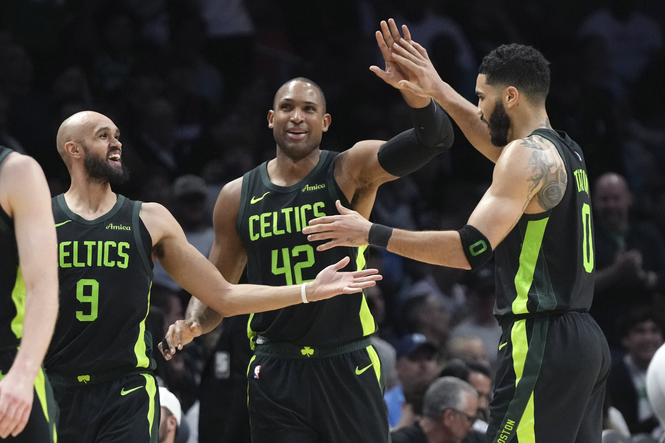 basket ball nba victoires pour boston cleveland et oklahoma les lakers chutent scaled