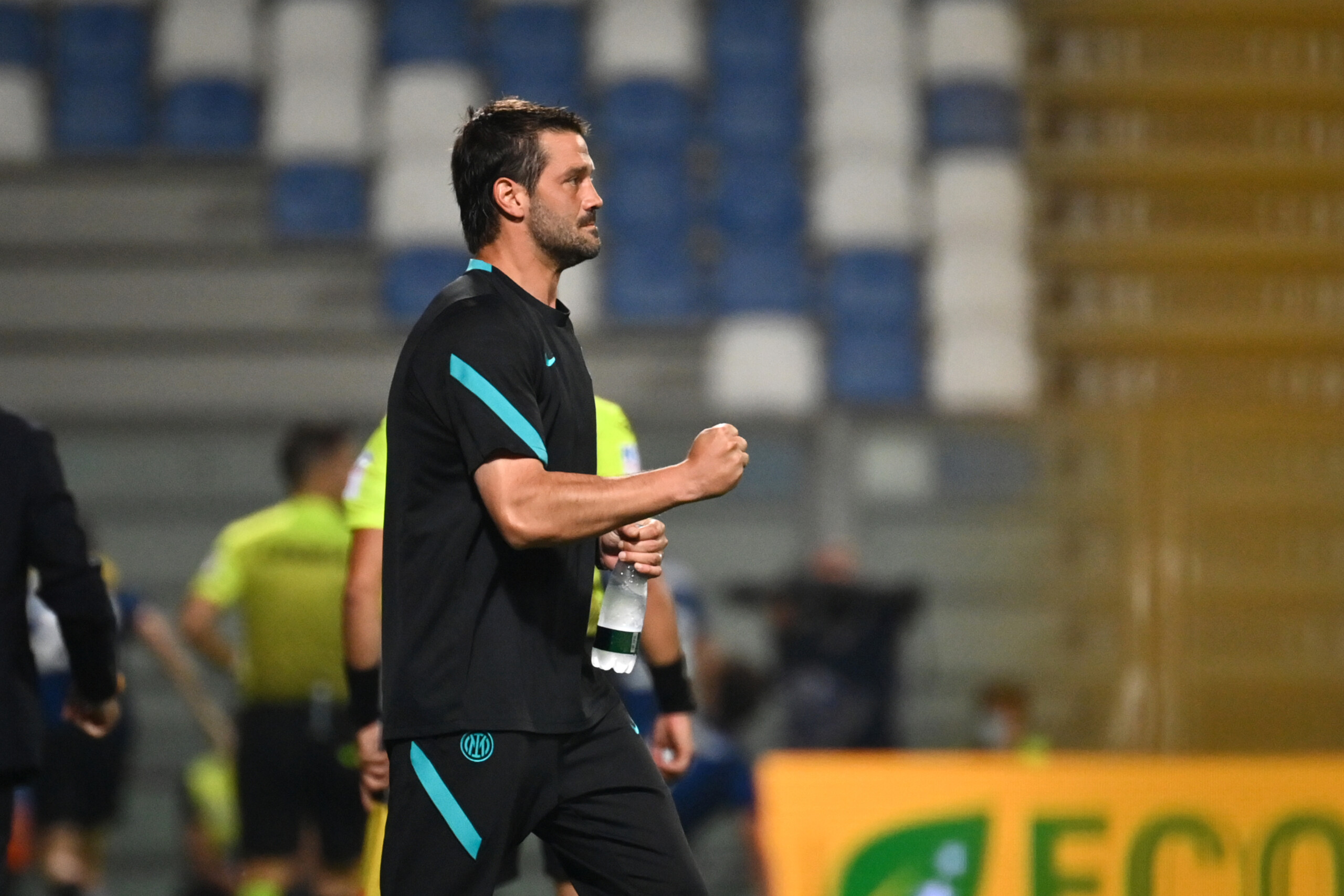 football cristian chivu nomme nouvel entraineur de parme scaled