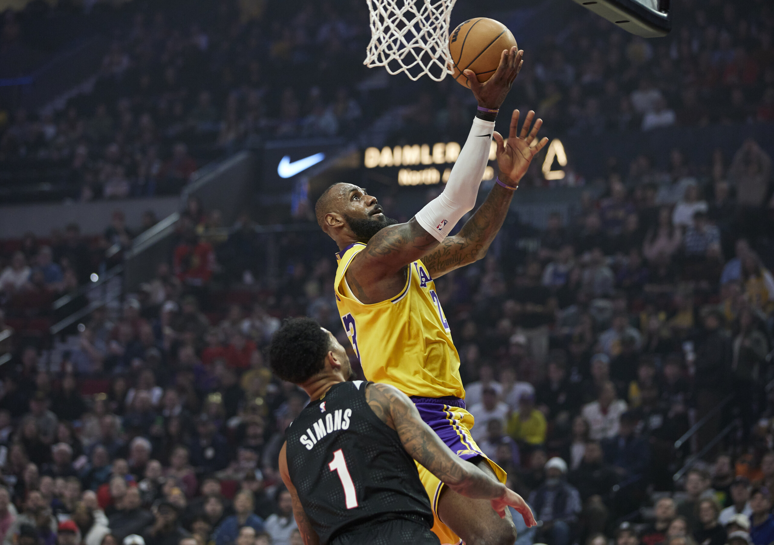 basketball nba lakers ok avec super lebron james banchero donne des ailes a orlando scaled