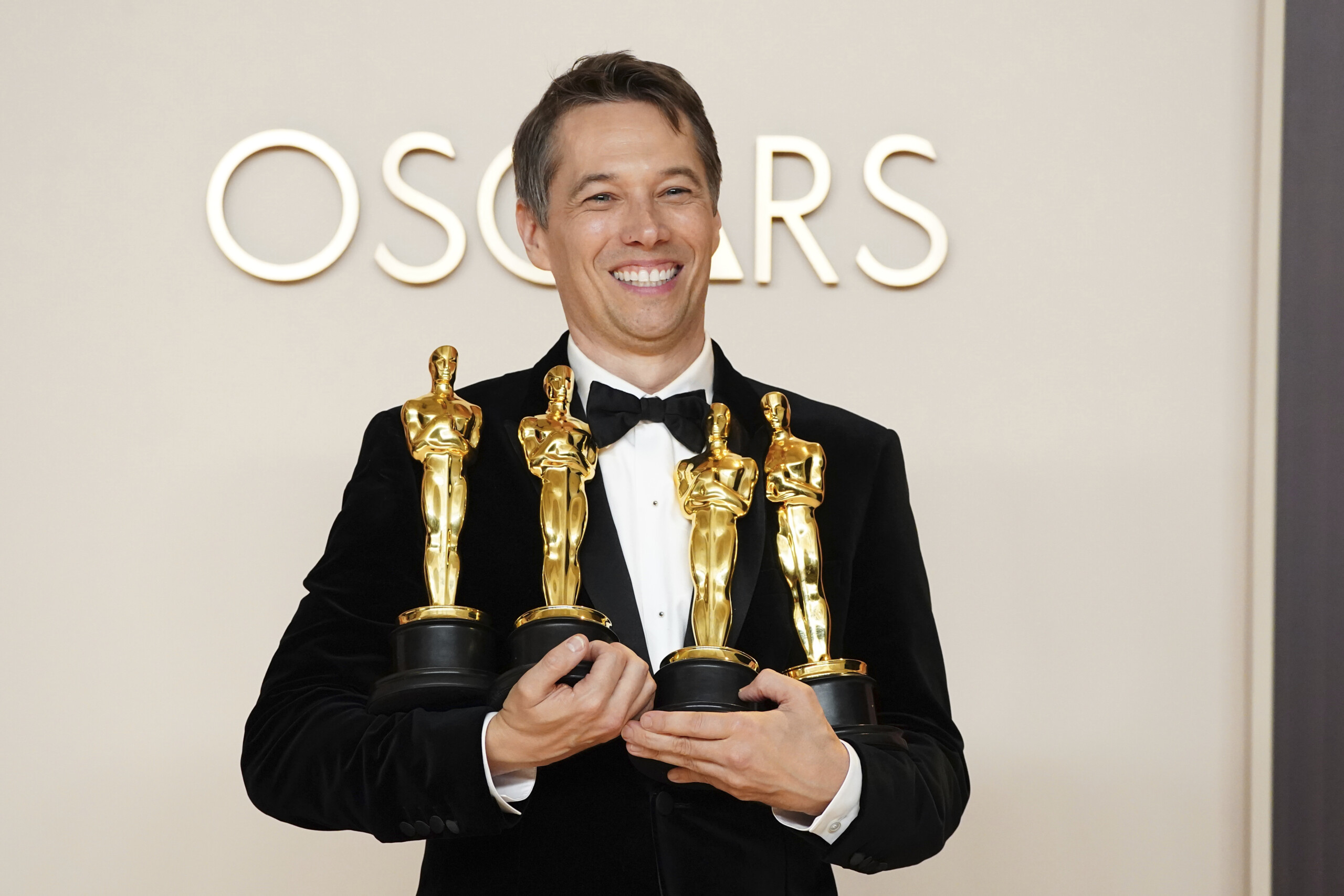 oscar 2025 anora remporte le prix du meilleur film scaled