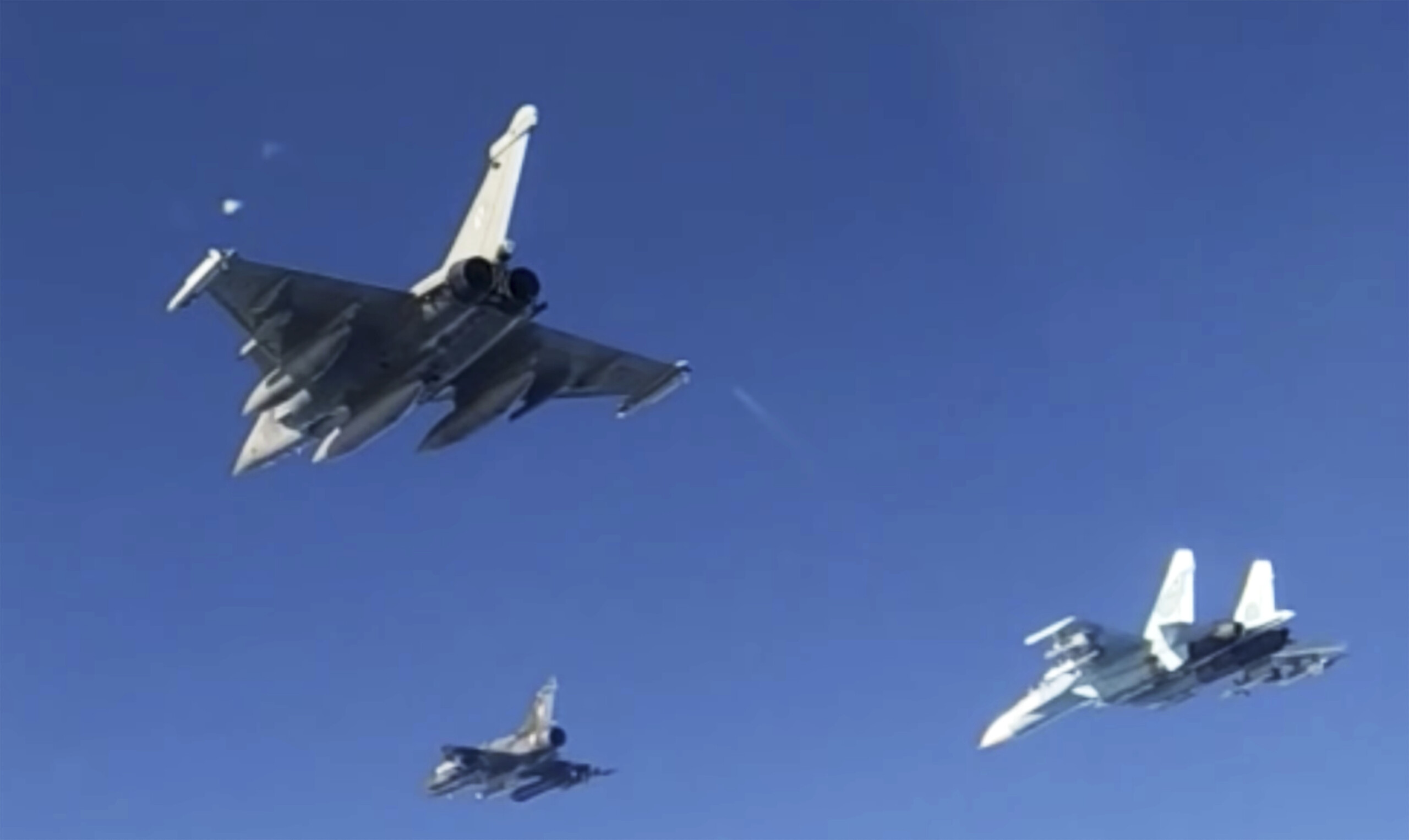 kiev utilise pour la premiere fois des avions francais pour repousser une attaque russe scaled