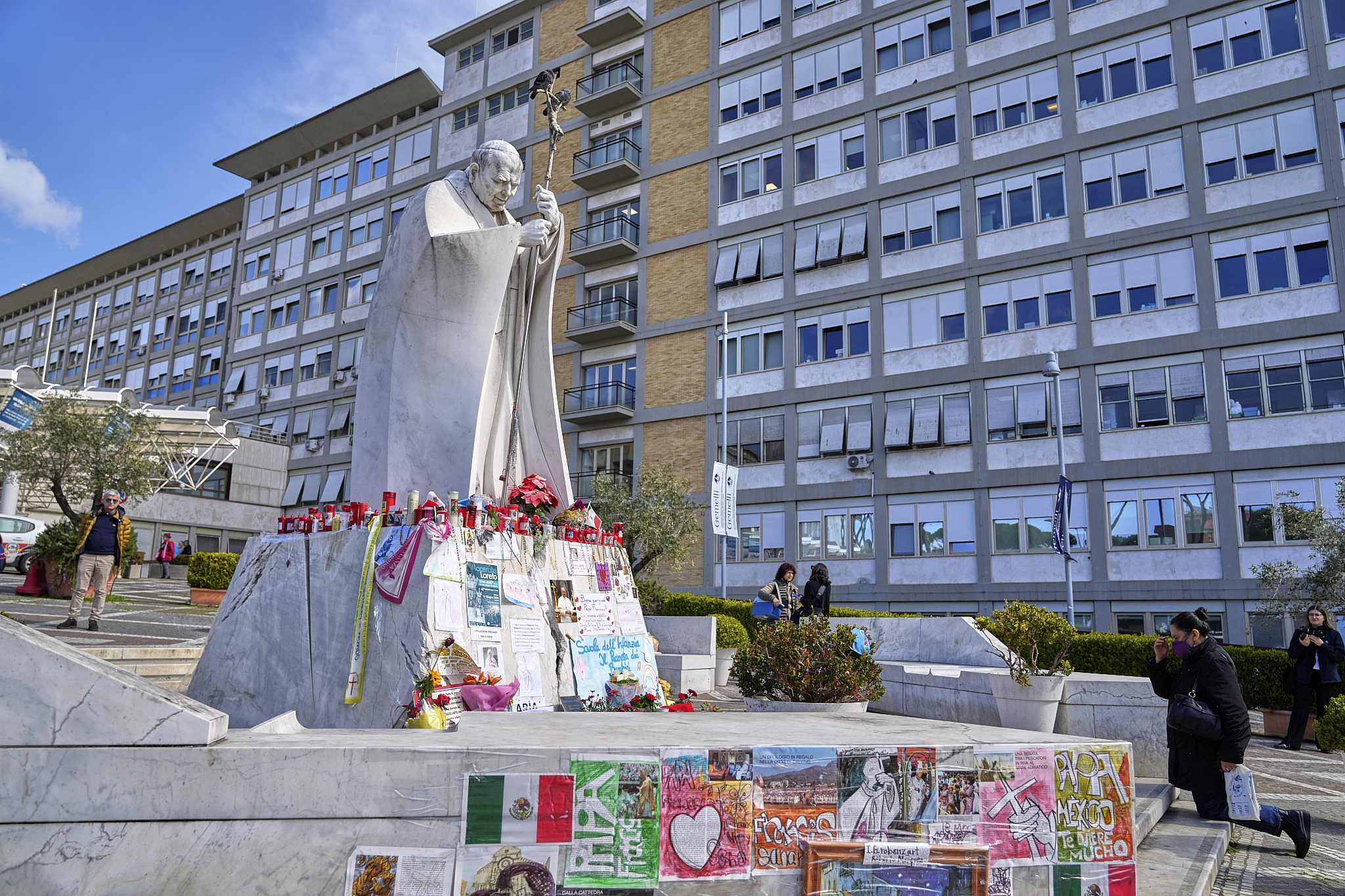 pope bonne reponse a la therapie legere amelioration constatee