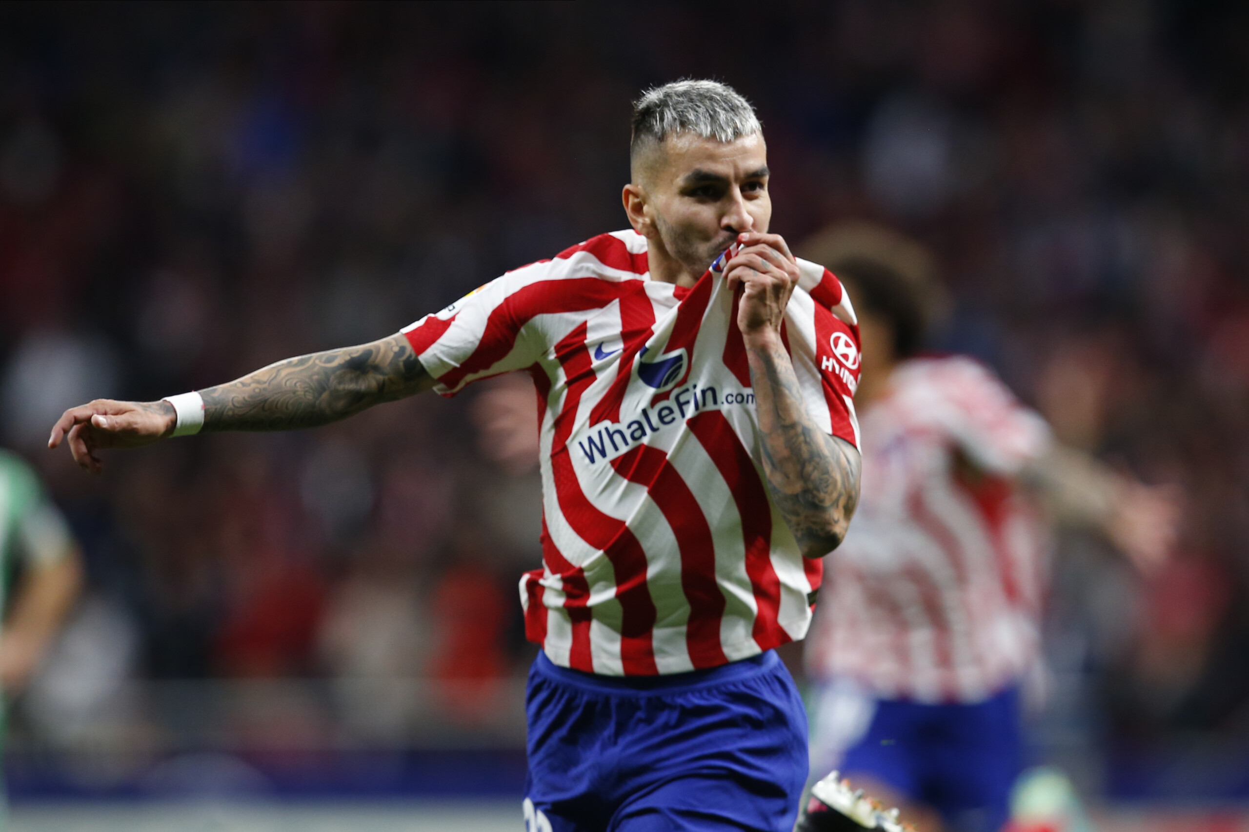 football atletico madrid correa suspendu cinq jours pour insulte a larbitre scaled