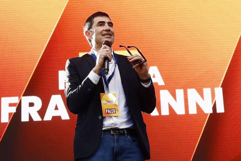 tarifs fratoianni avs meloni va a washington pour negocier la reddition