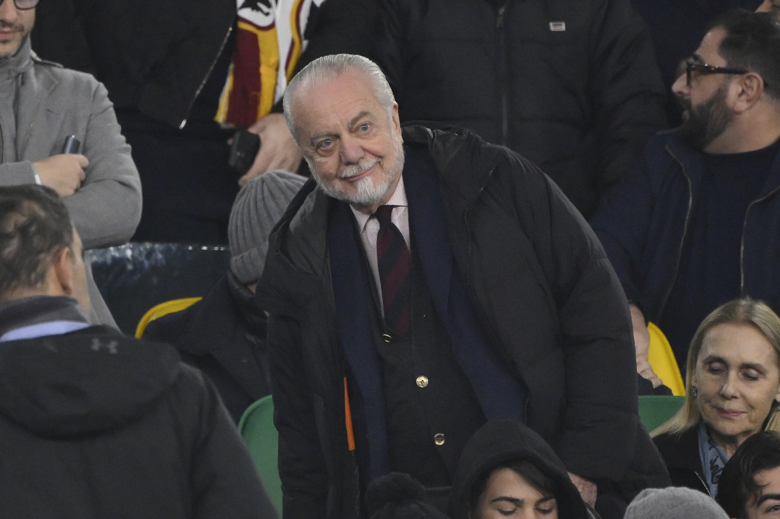 naples de laurentiis repond a conte certaines reflexions creent du malaise mieux vaut les faire en fin de saison scaled