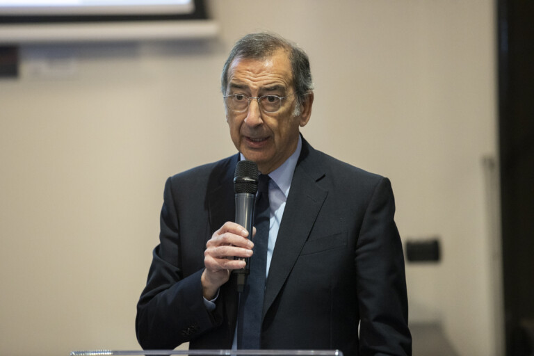 25 avril sala lappel a la sobriete est incomprehensible