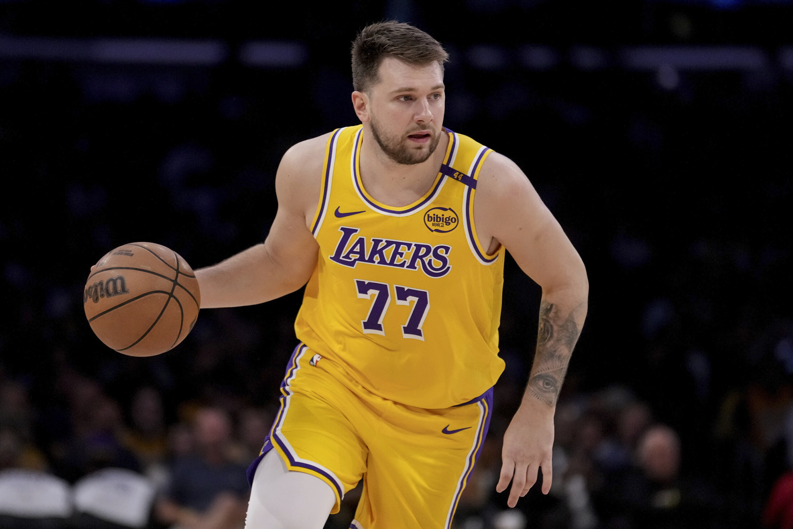 doncic finance la restauration de la fresque murale vandalisee de kobe bryant scaled