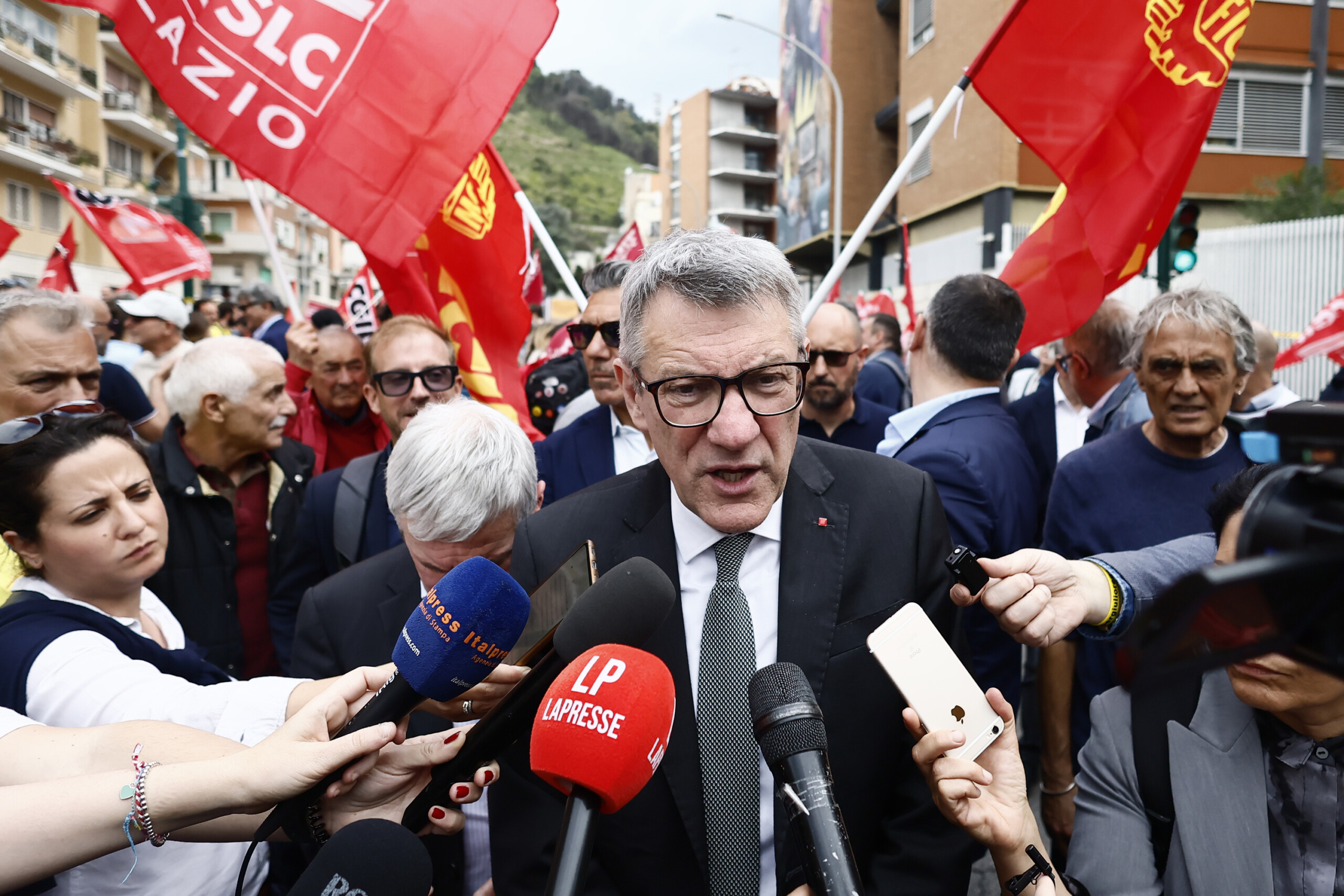 1er mai landini la propagande ne sauve pas des vies au travail scaled