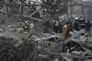 ukraine attaque de drones a zaporizhzhia un mort et 28 blesses