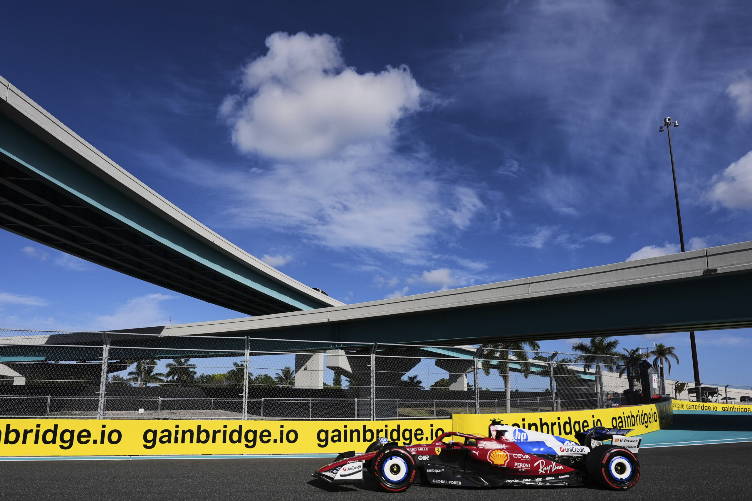 f1 grand prix de miami trop de pluie drapeau rouge et depart reporte pour la course sprint scaled