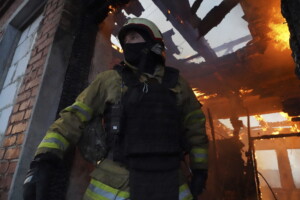 ukraine kiev lors de lattaque sur kharkiv la russie a utilise des bombes thermobariques