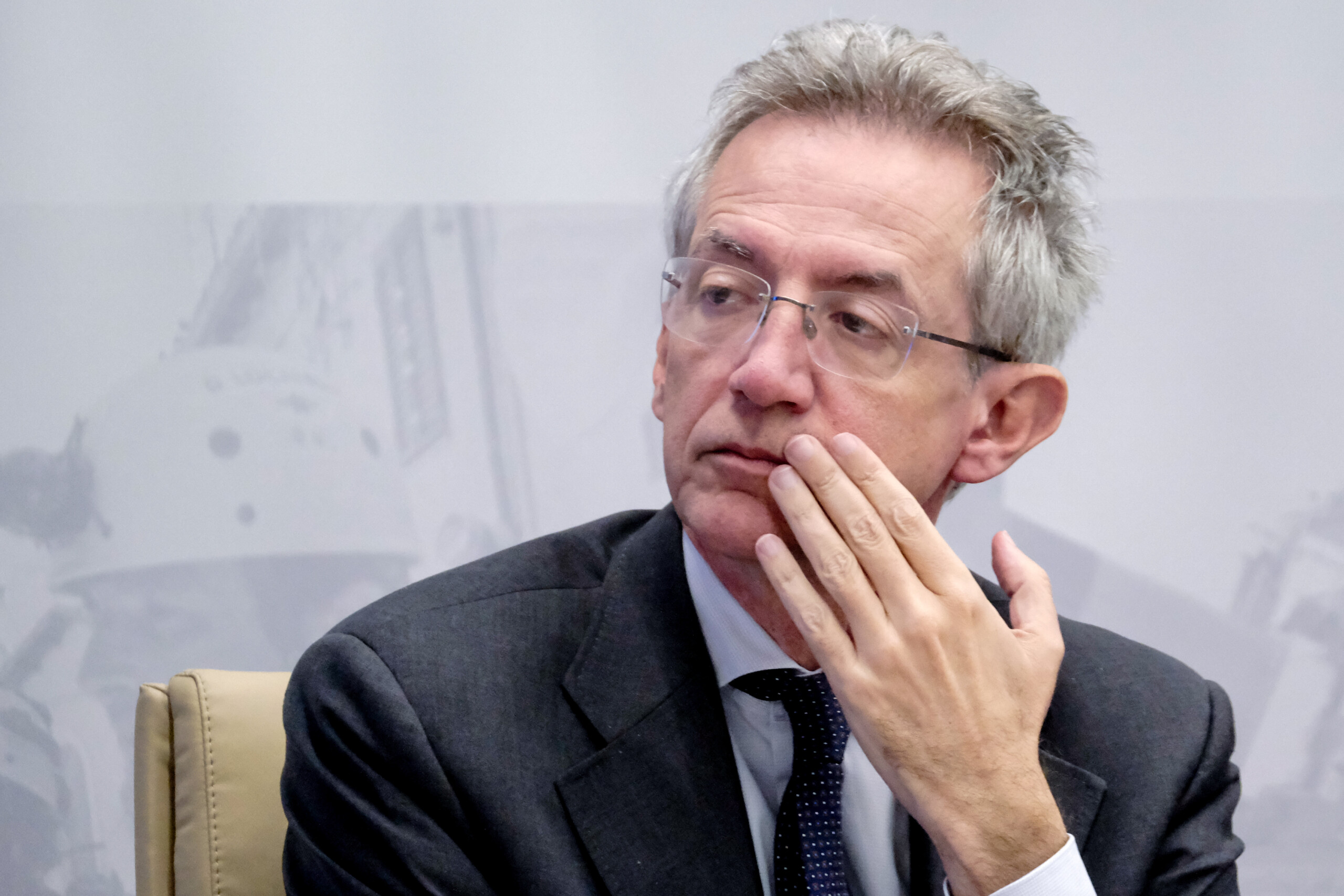 referendum manfredi je soutiens la question sur la citoyennete je mabstiens sur celle concernant le travail scaled