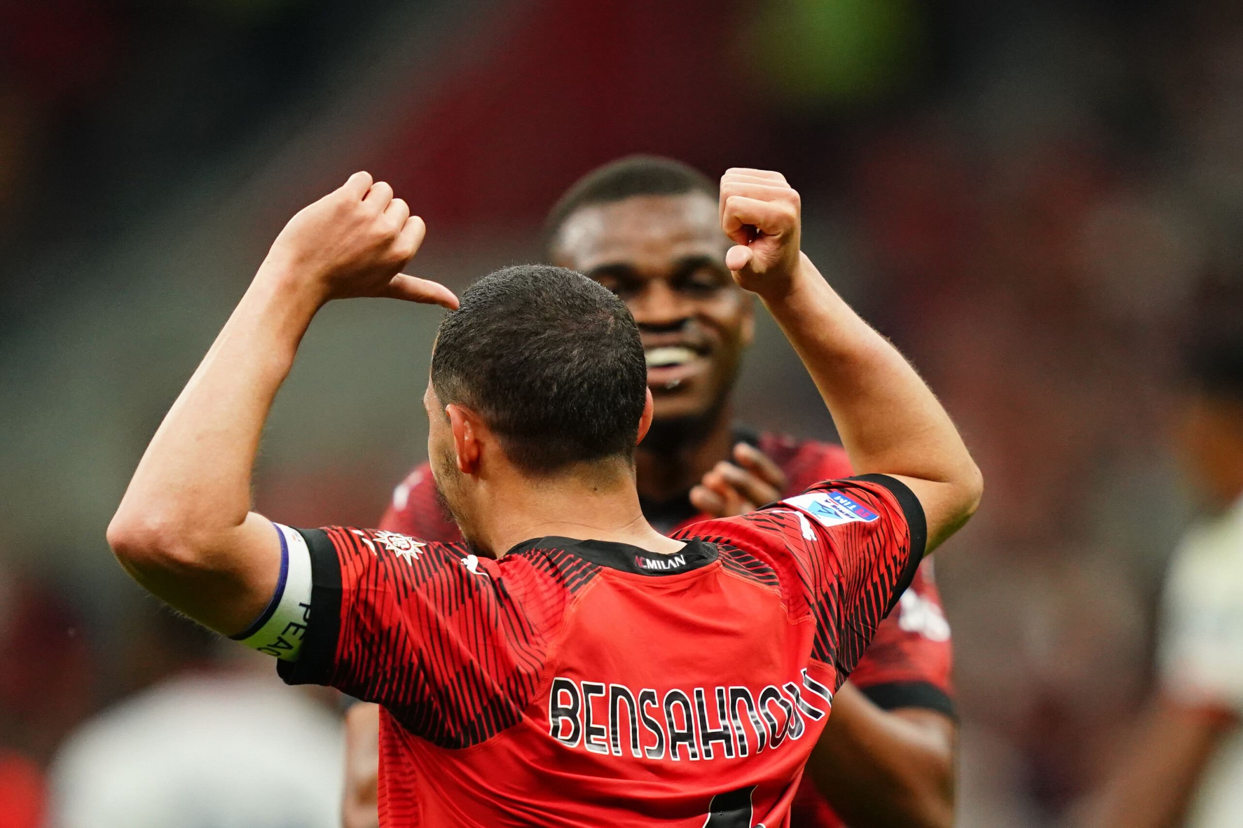 milan les joueurs porteront le nom de leur mere pour la fete des meres scaled