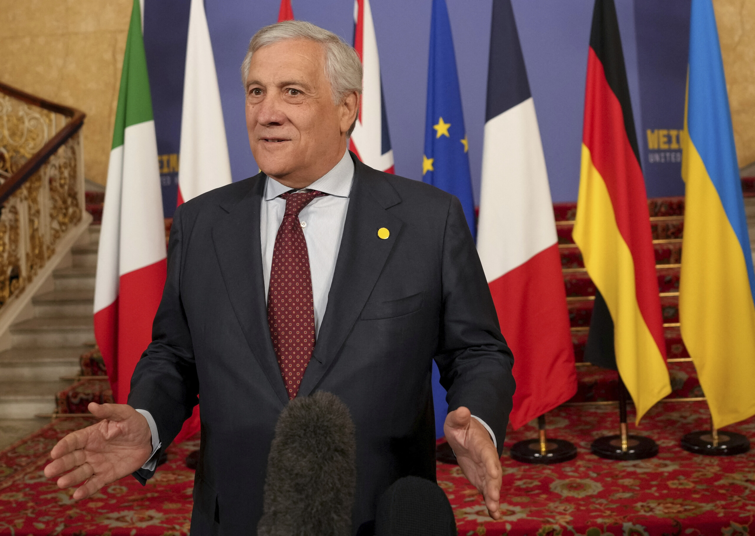 ukraine tajani rencontre le vice premier ministre kuleba nous confirmons notre soutien a kiev scaled