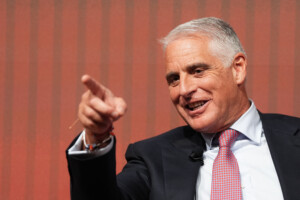 unicredit orcel nous sommes confiants quant a laugmentation des previsions pour 2025