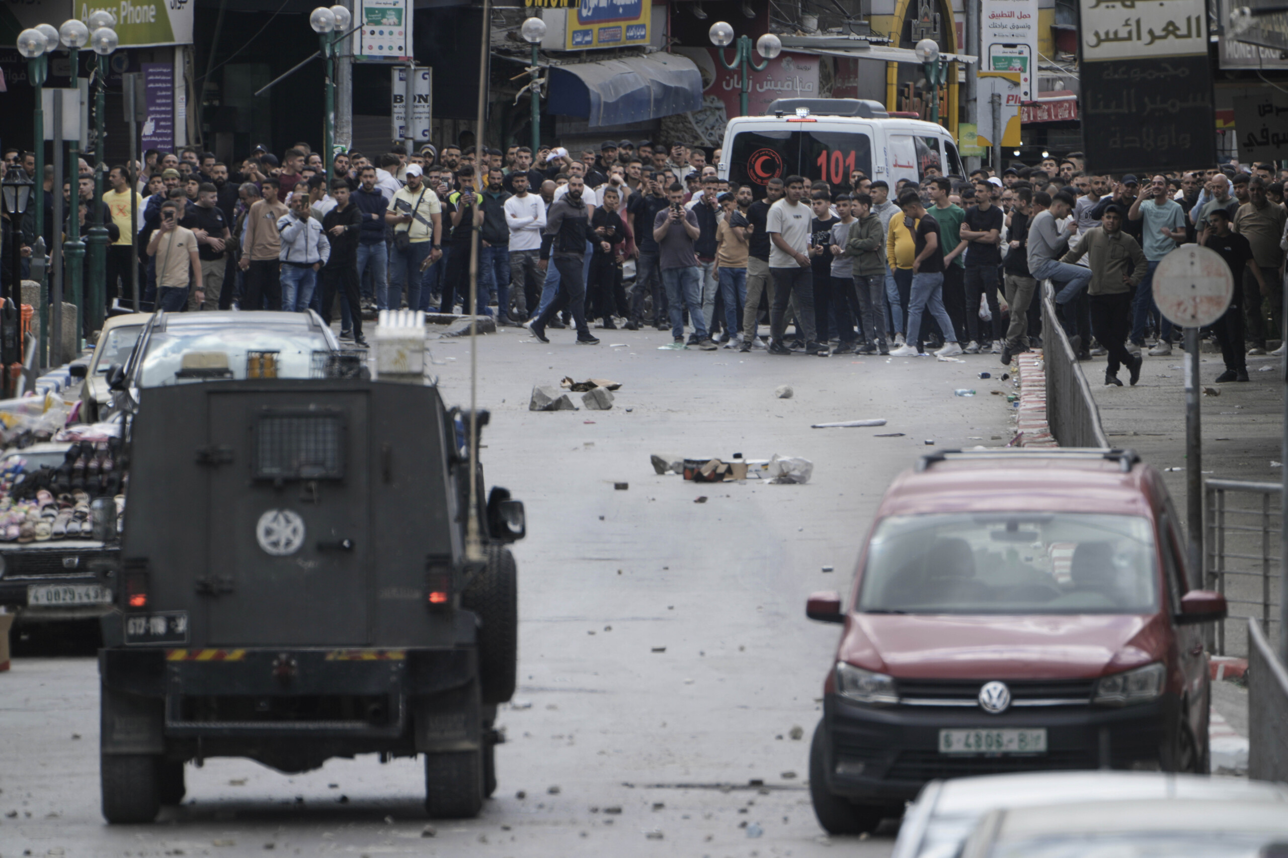 raids israeliens a gaza au moins 135 morts dont des journalistes scaled