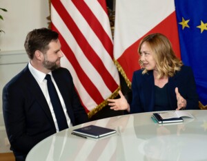 ukraine meloni soutien a trump pour une paix juste un cessez le feu immediat est necessaire