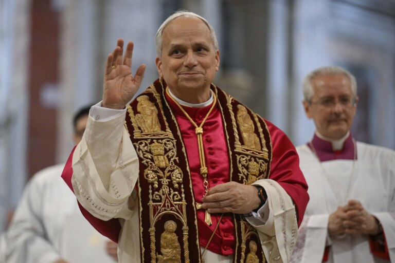 ukraine appel entre meloni et le pape le vatican pret a accueillir des negociations
