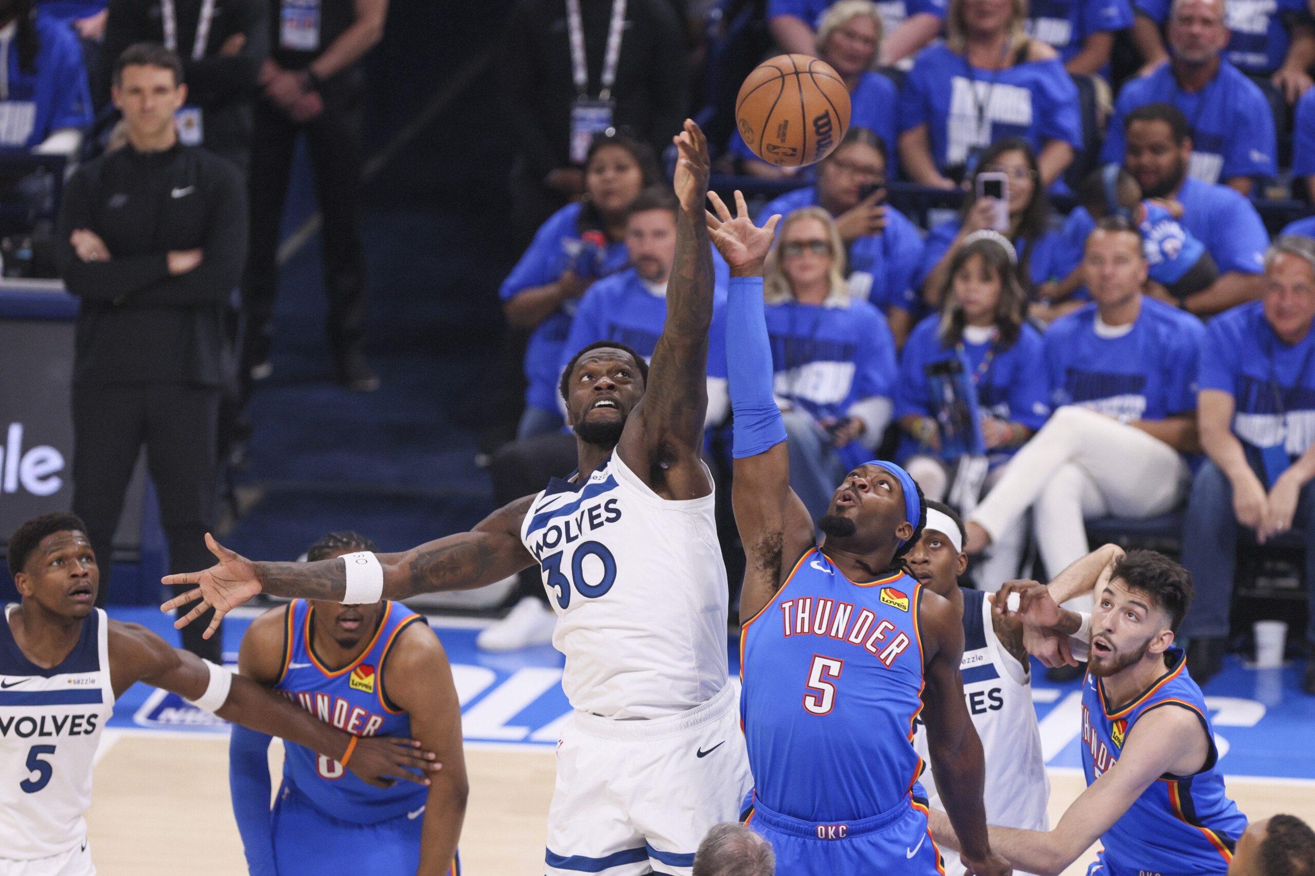 basket playoffs nba oklahoma bat a nouveau minnesota et mene 2 0 scaled