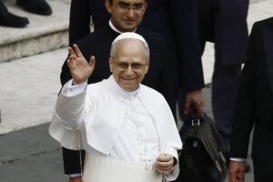 le pape a la curie construire lunite a partir des lieux de travail