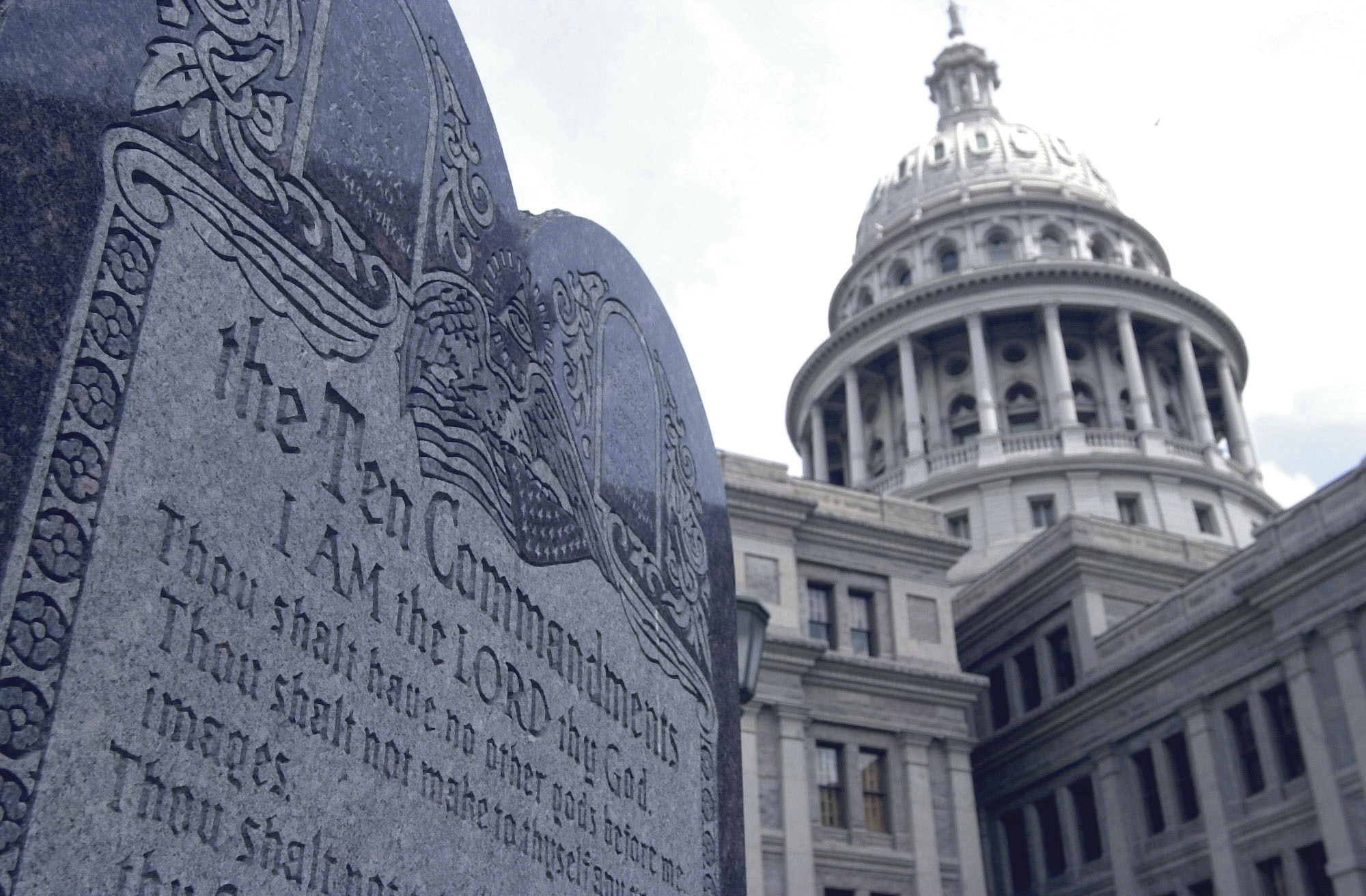 etats unis le texas sapprete a rendre obligatoire laffichage des dix commandements dans les ecoles