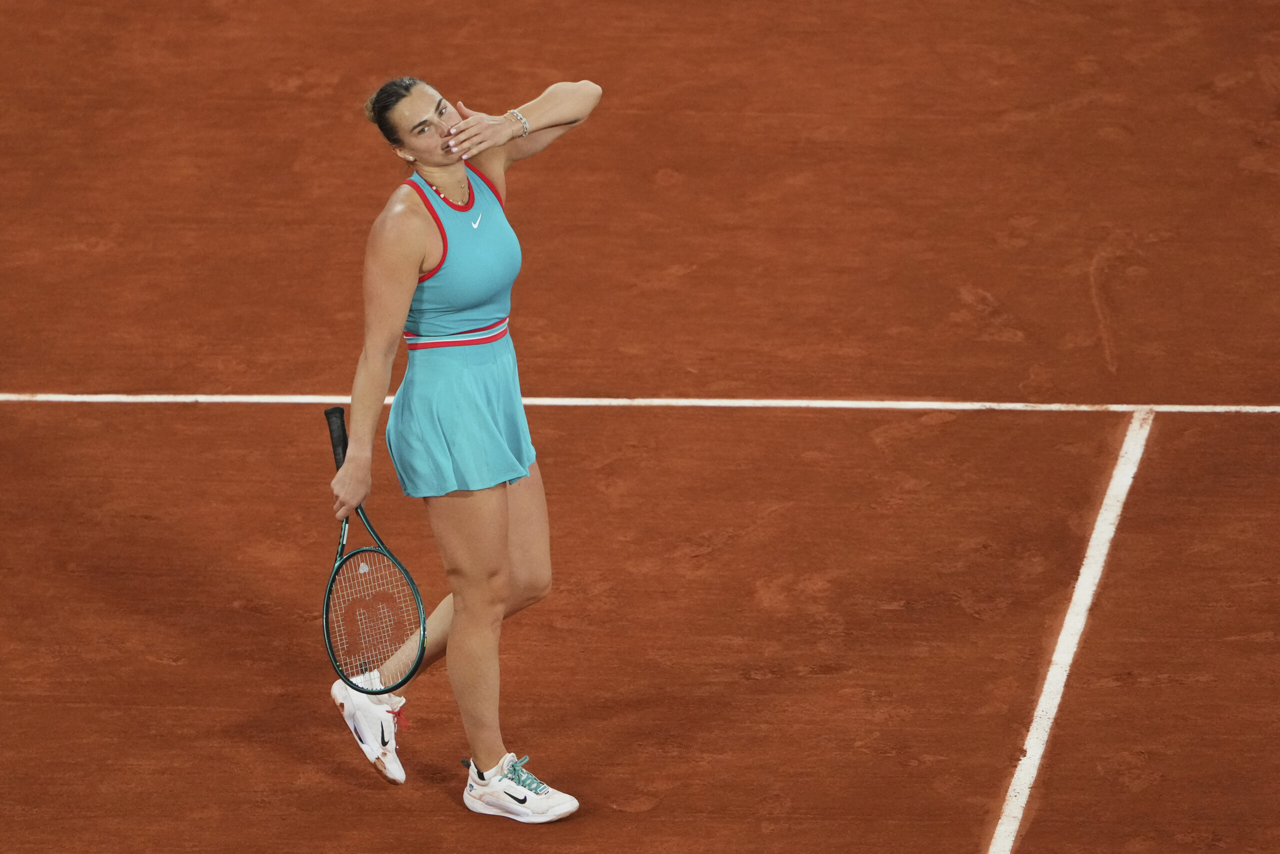 roland garros victoires dentree pour sabalenka et svitolina scaled