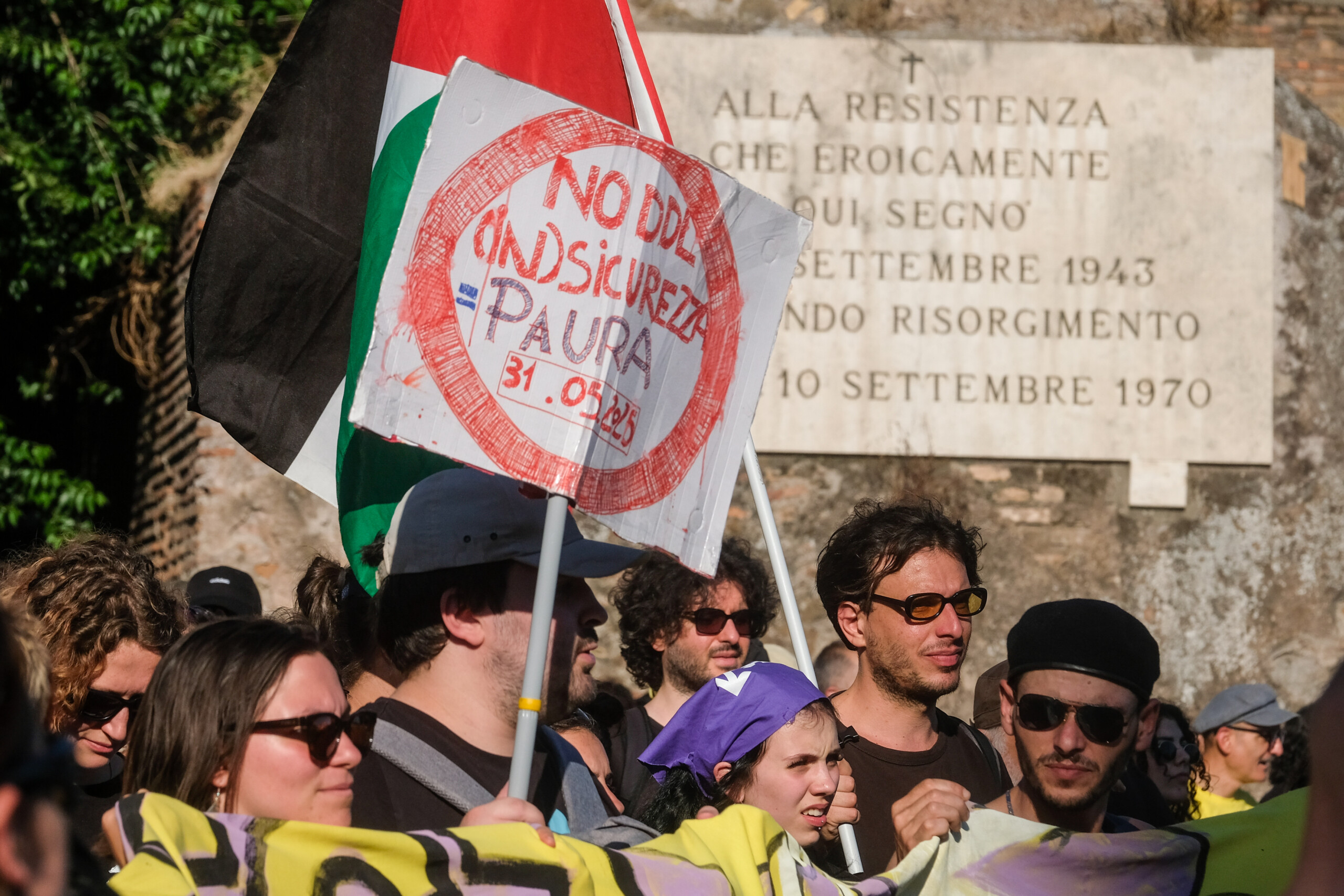 decret securite prefecture de police de rome pres de 10 000 participants a la manifestation scaled