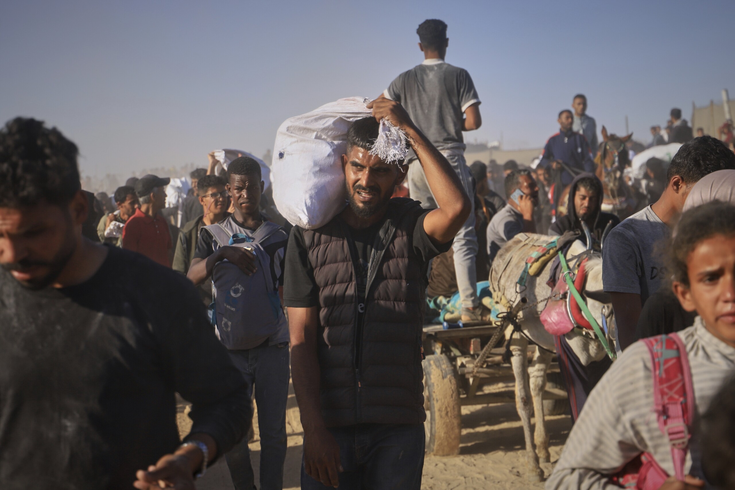 gaza plus de 30 palestiniens tues en se rendant a un centre humanitaire scaled