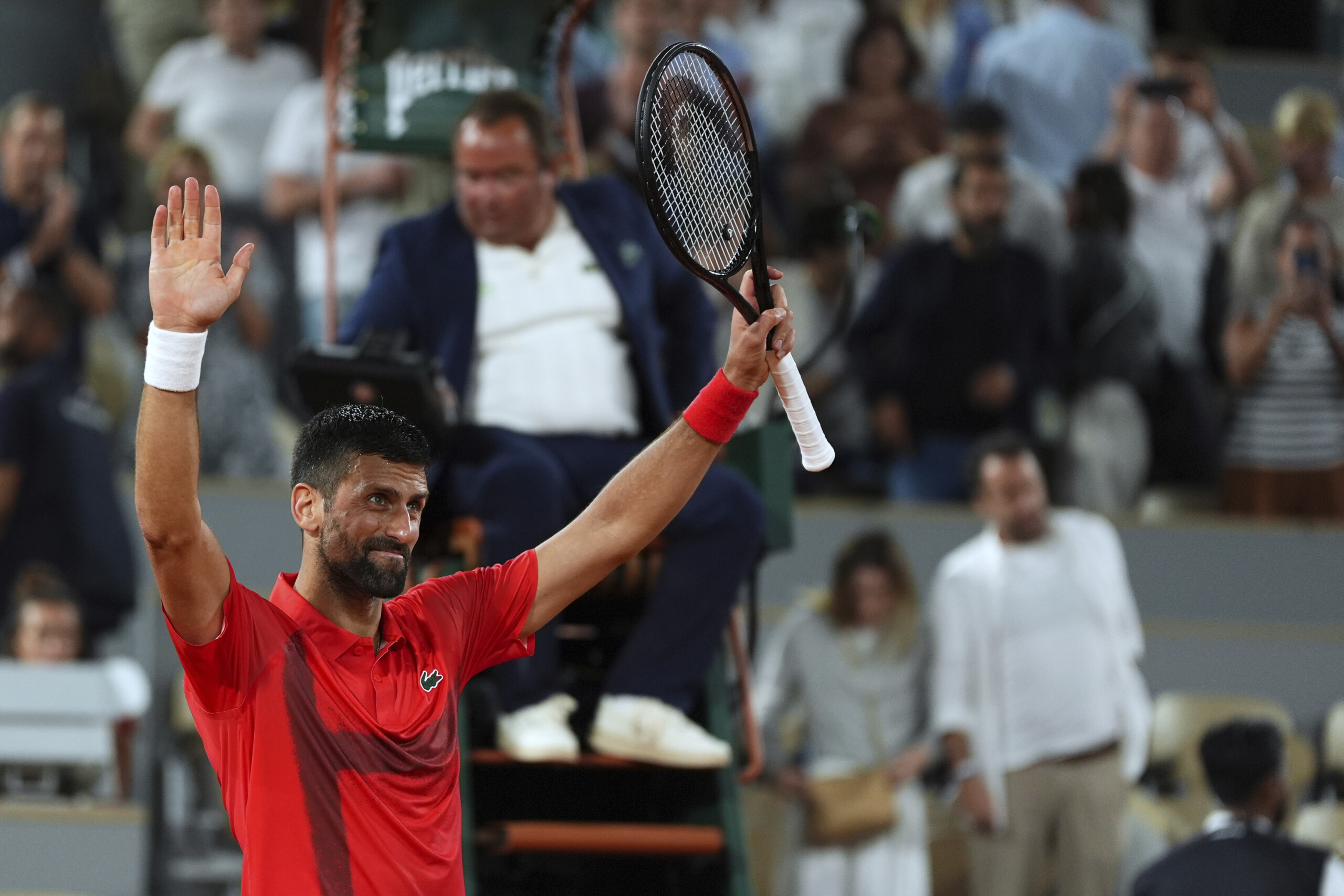 roland garros djokovic se qualifie pour les quarts de finale il affrontera zverev scaled