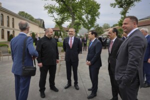 ukraine yermak se rend aux etats unis apres les pourparlers distanbul avec la russie
