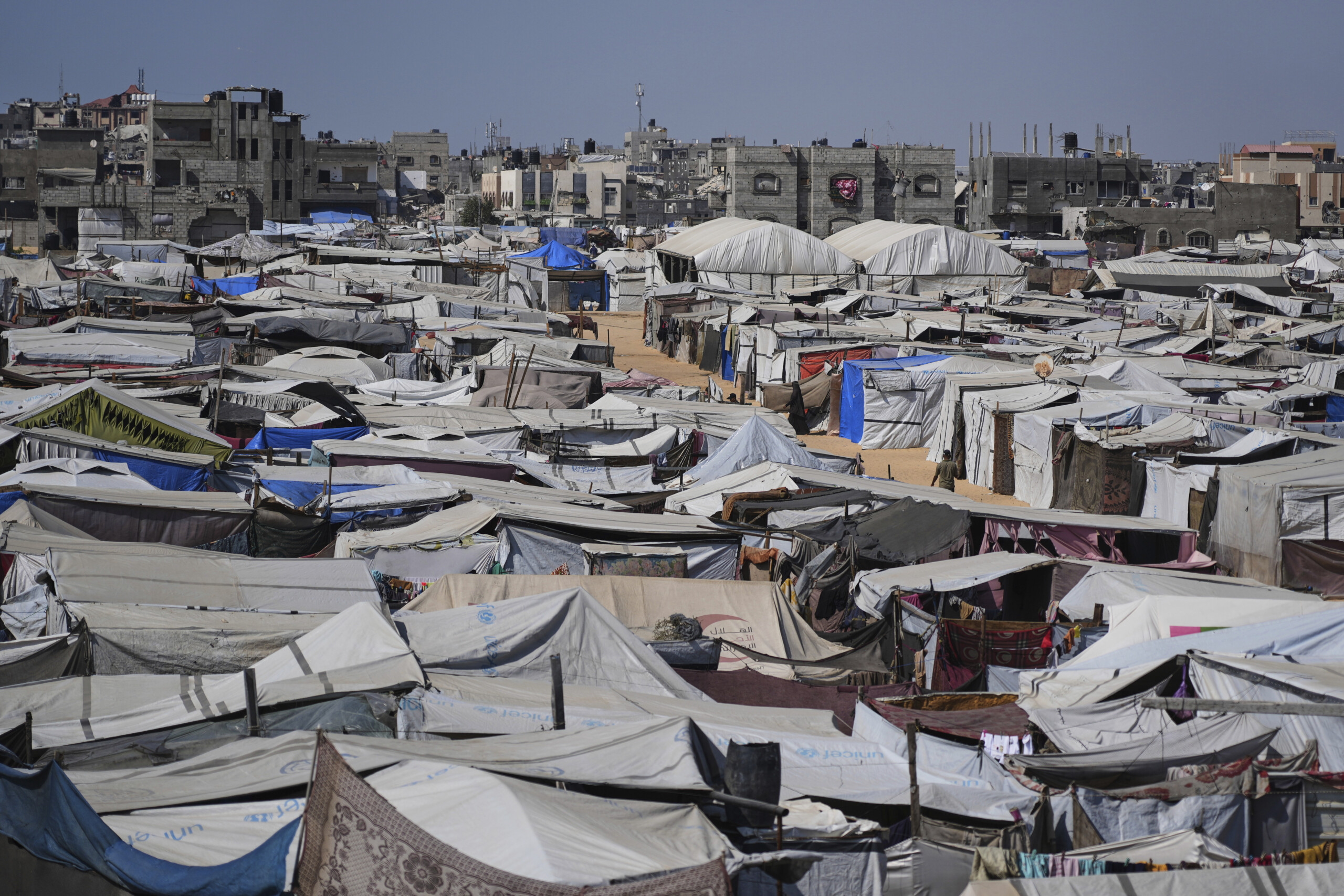 gaza medias 12 victimes lors dun raid sur le camp de refugies de khan younis scaled