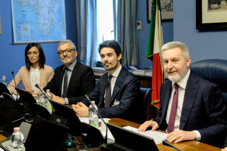 copasir se reserve le droit de lever le secret sur le contenu de laudition paragon