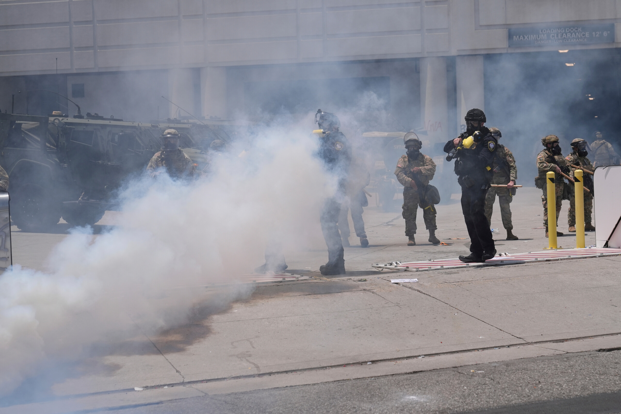 etats unis manifestations a los angeles 10 arrestations lors daffrontements dans le centre ville scaled