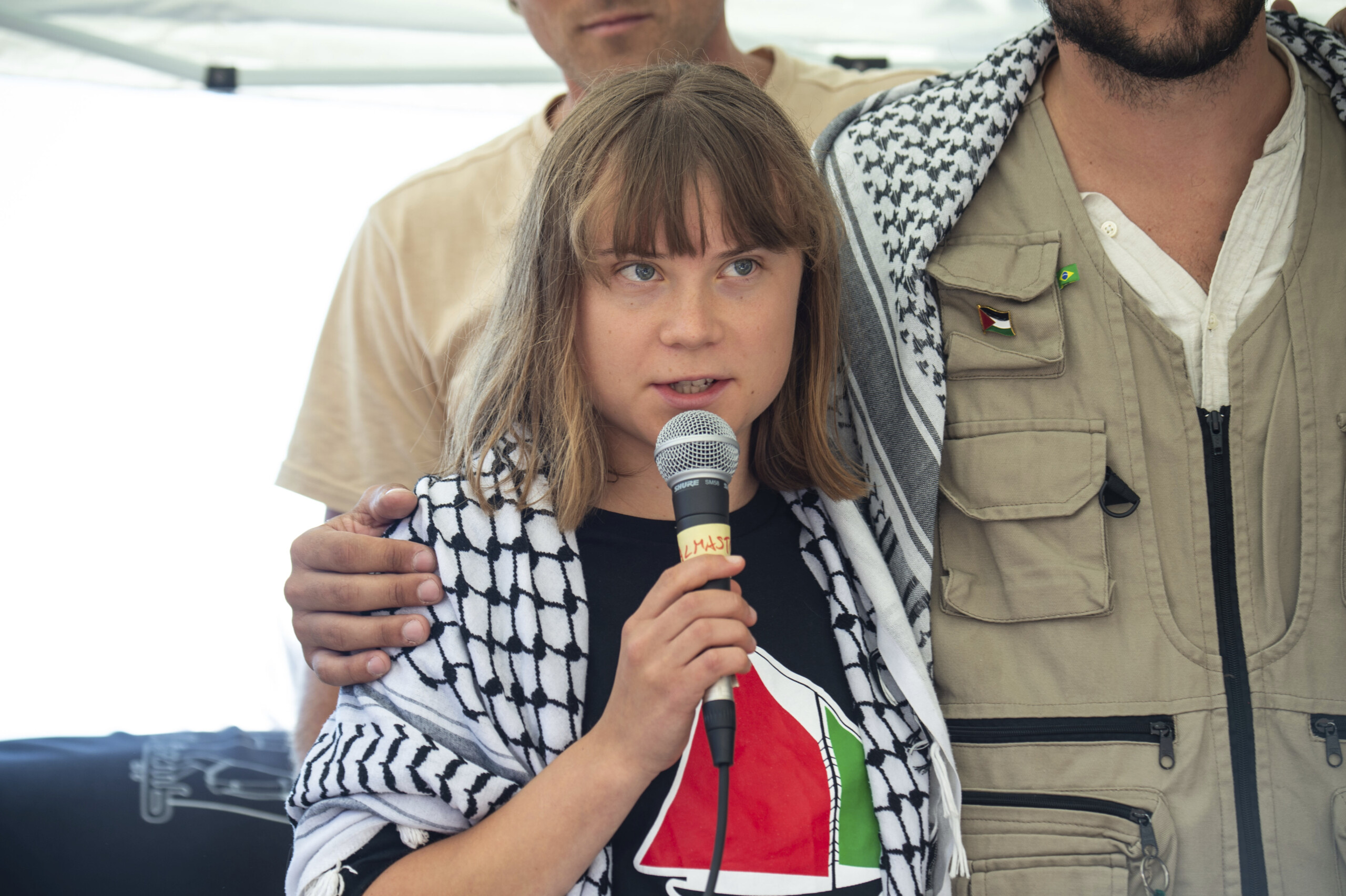 moyen orient greta thunberg a quitte israel en vol vers la suede scaled