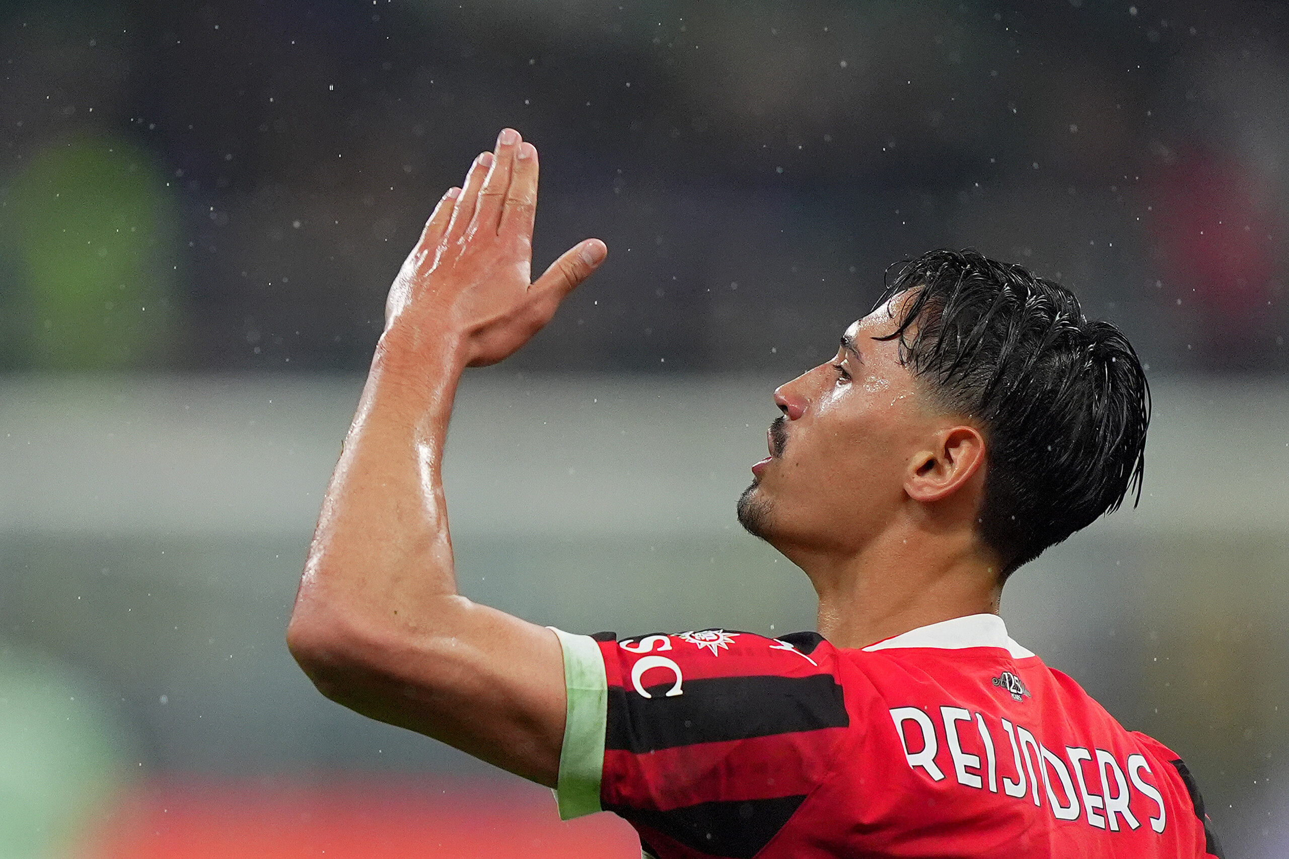 milan cession officielle de reijnders a manchester city scaled